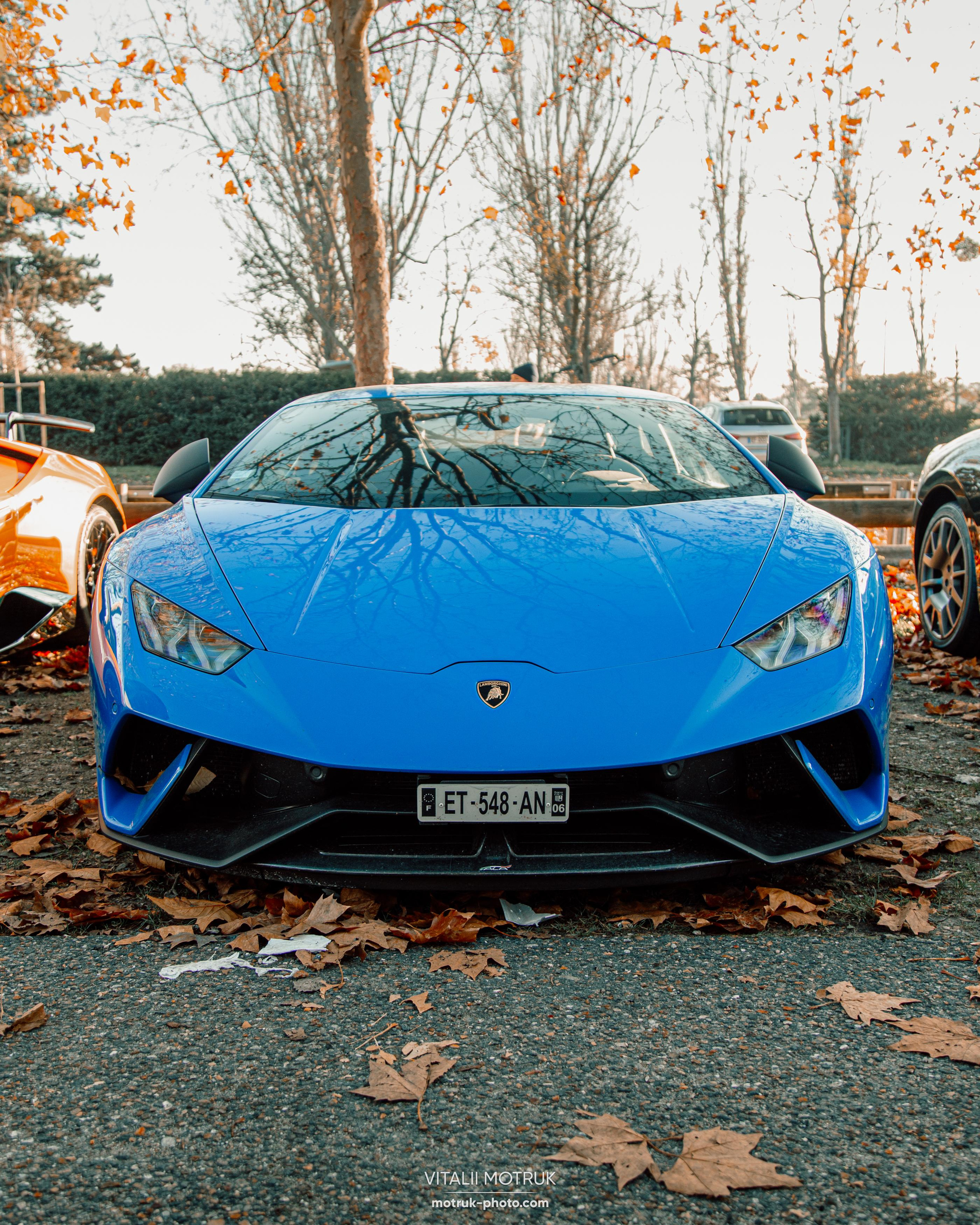 Rassemblement a Chatou. Photographe de voitures à Paris — Vitalii Motruk