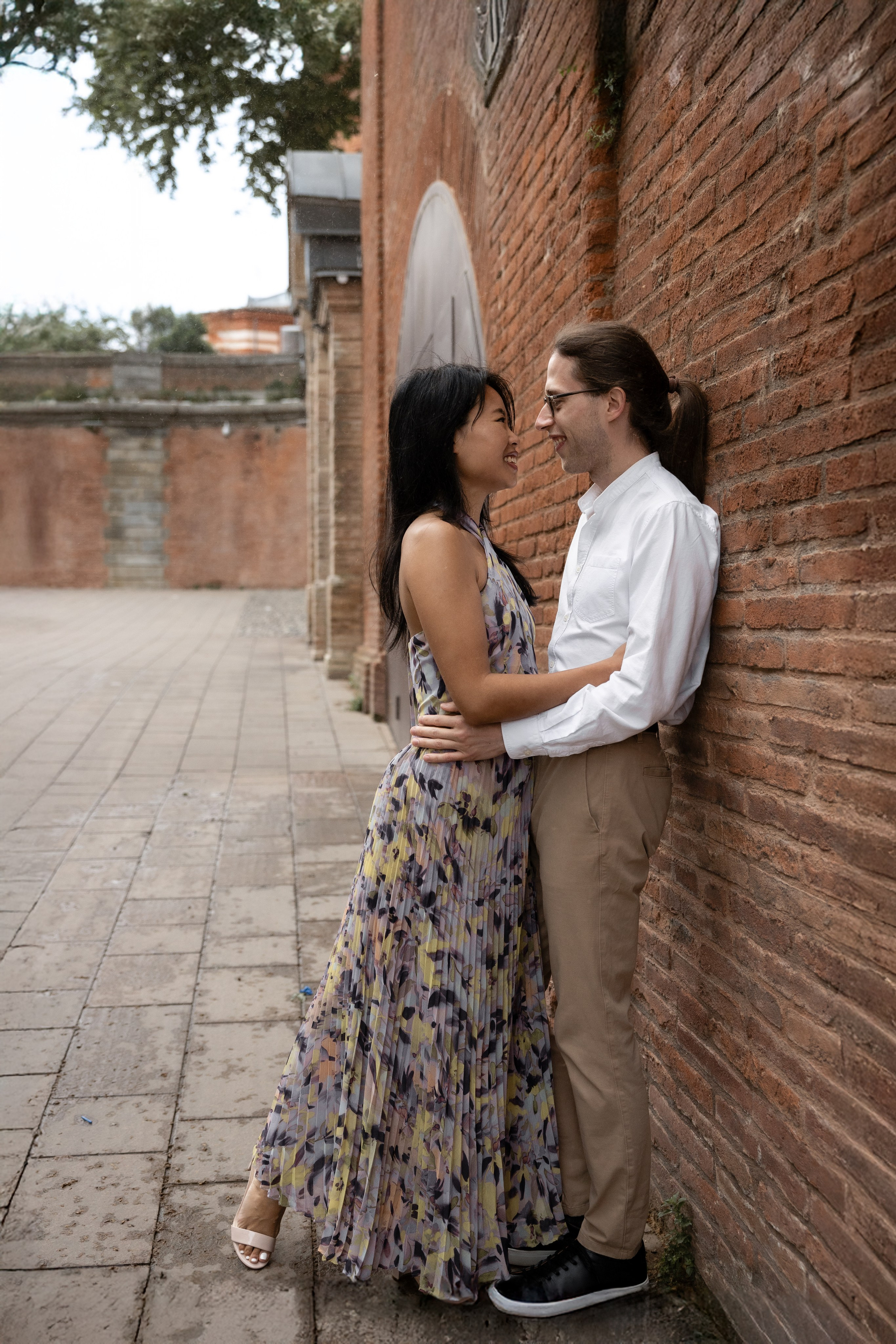Séance photo de fiançailles à Toulouse. Eugénie Smirnova — Photographe à Toulouse et dans le Sud-Ouest