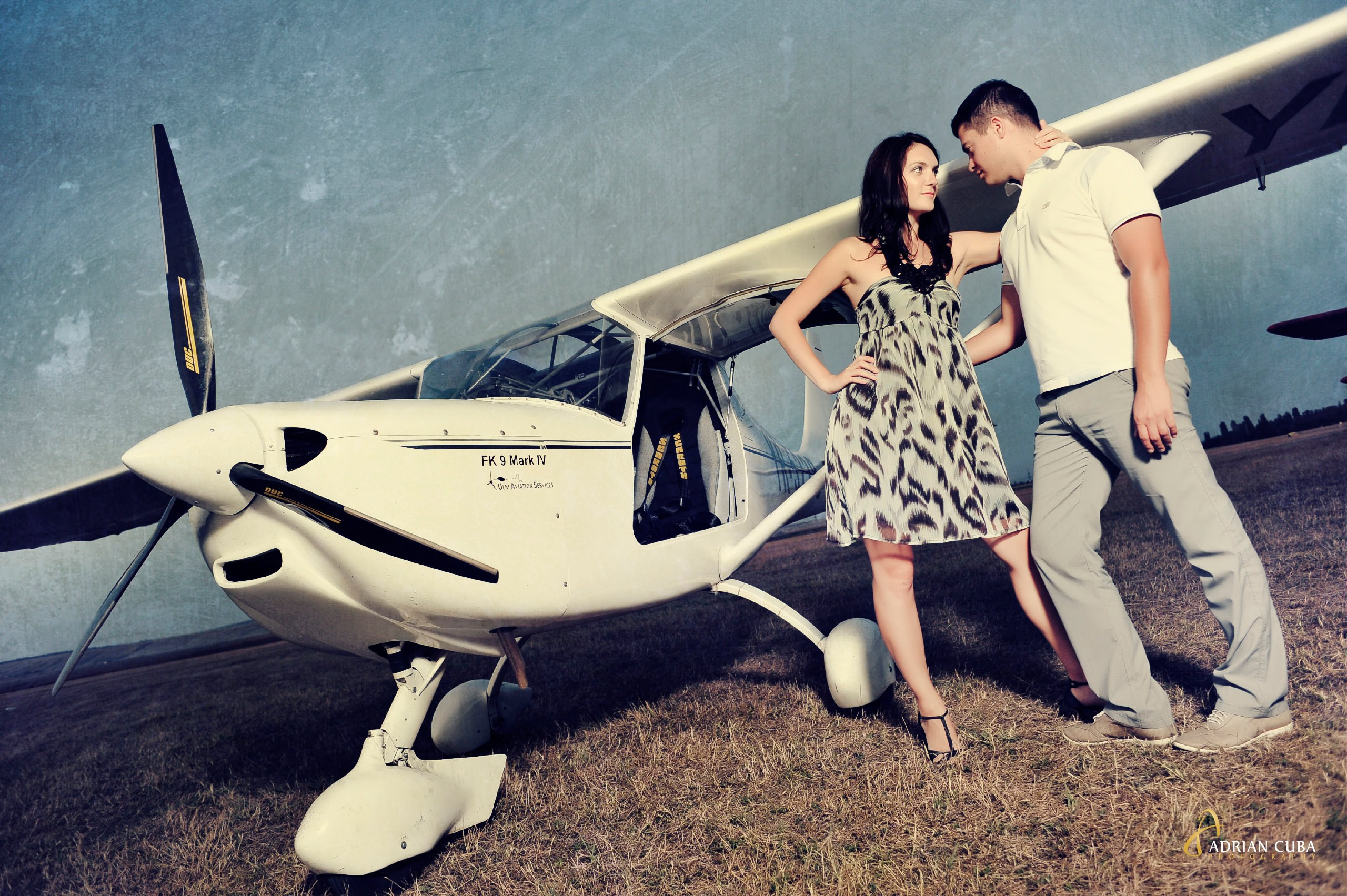 Sedinta foto Save the Date Iasi | Fotografie de logodna realizata de Adrian Cuba