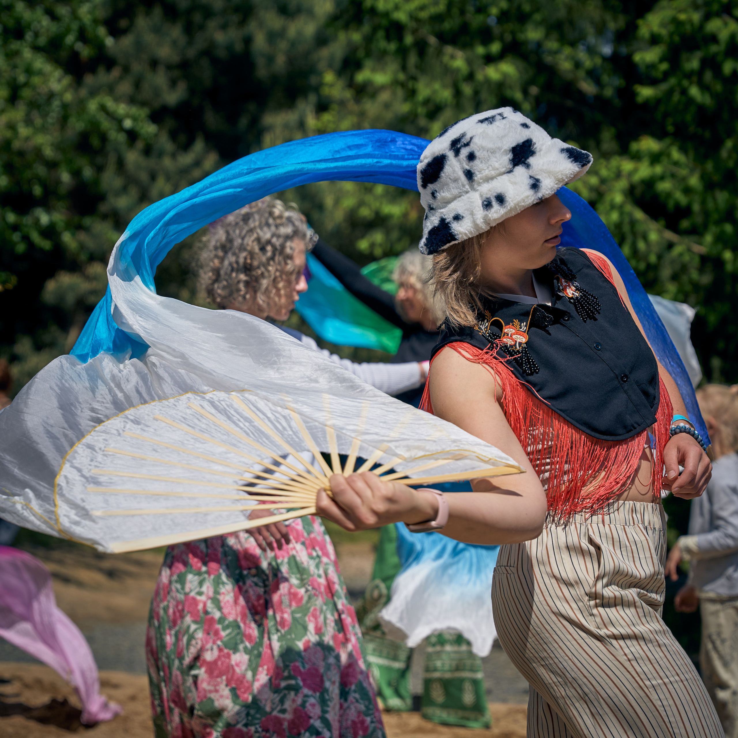 „Wachlarze na Plaży” - warsztat Nadii Szypiłow na Mikrofestiwalu „2uRodziny Turkusowej Wyspy”. Andriej Szypilow — Photography & Videography