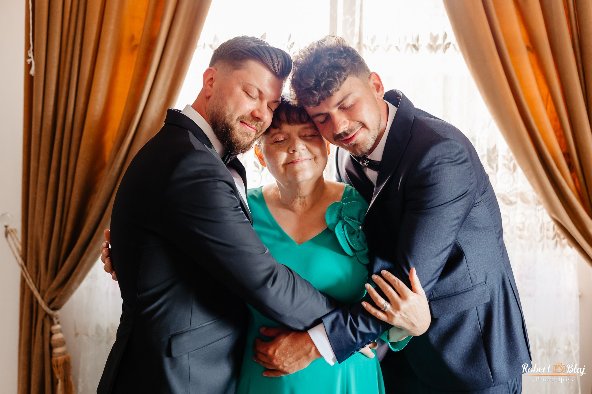 Bella & Tony. Robert Blaj - Fotograf Nuntă Iași