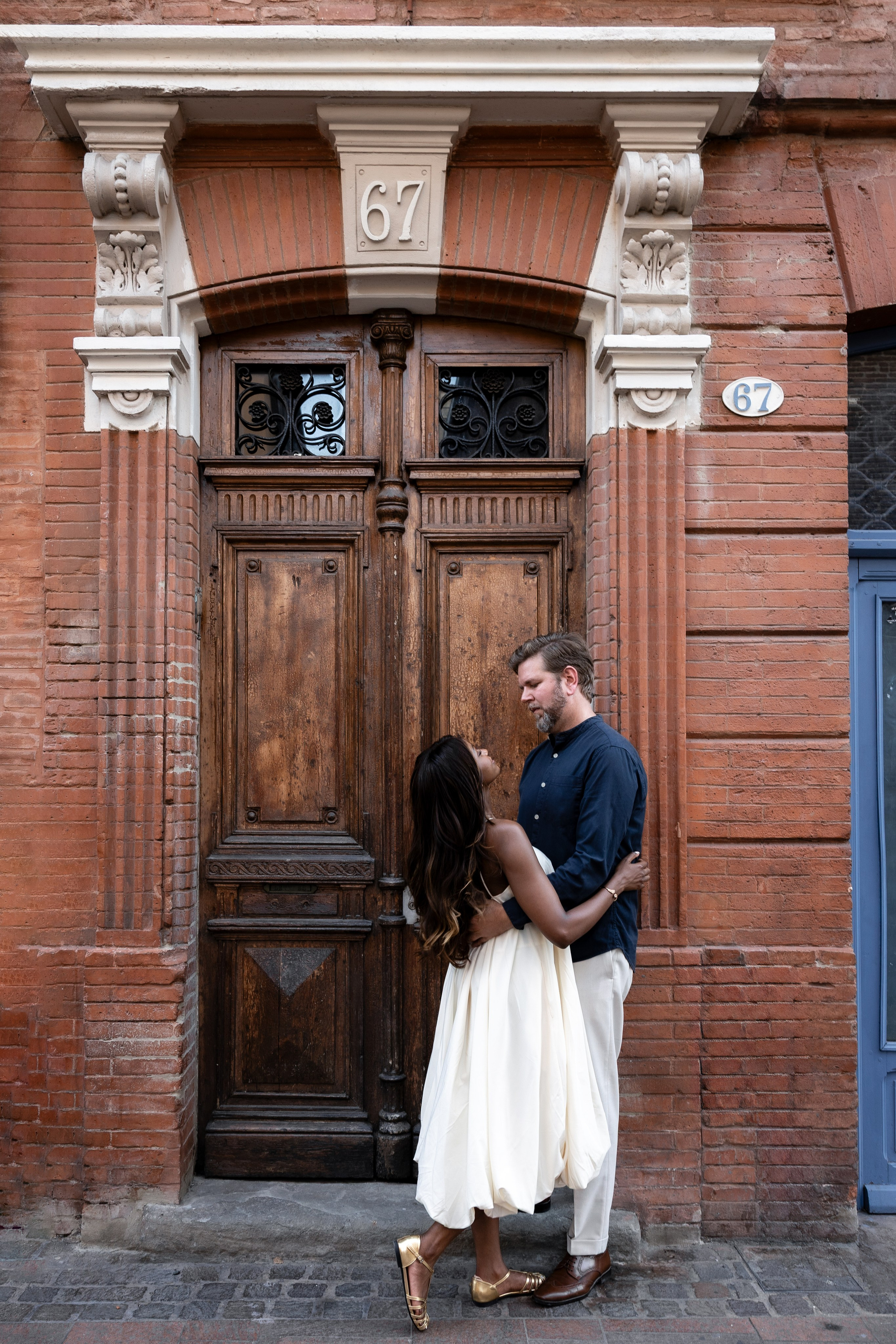 Engagement loves tory photoshoot in Toulouse. Anah & Andrew. Eugenie Smirnova — wedding, corporate and lifestyle photographer in Toulouse and Southwest France