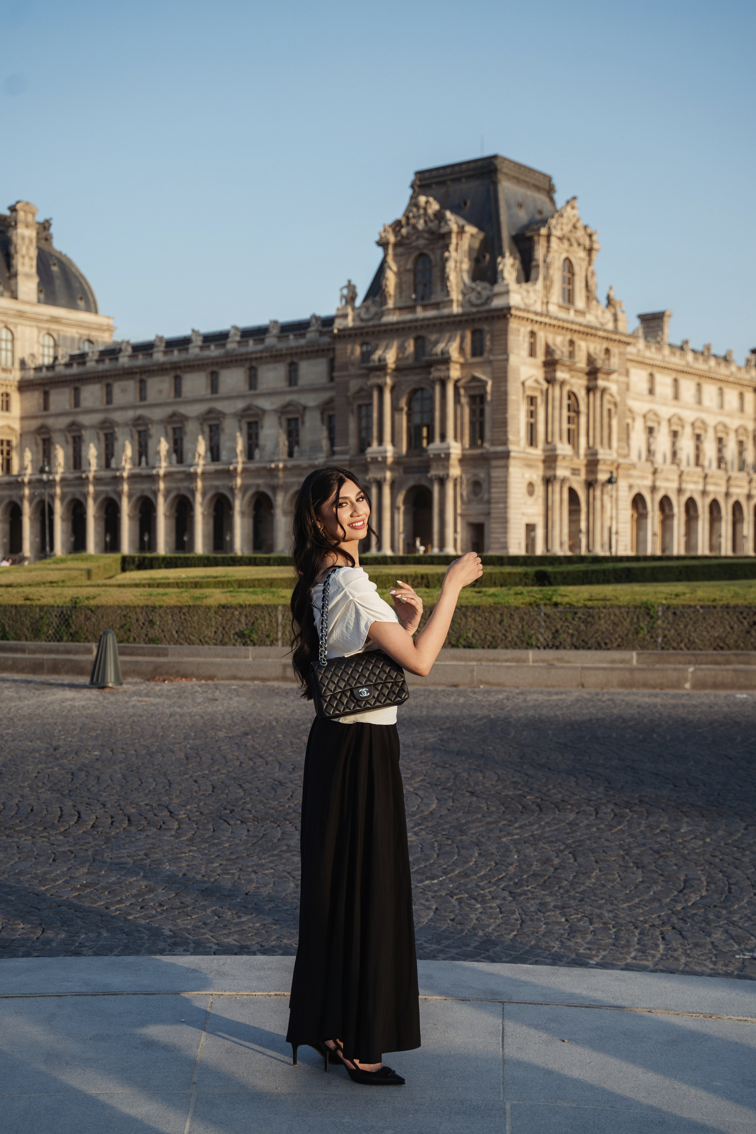 Content shooting. Photographer in Paris Yulia Shkadina | Couples, engagement, pre-wedding, individual photo-shoots in Paris at the best locations