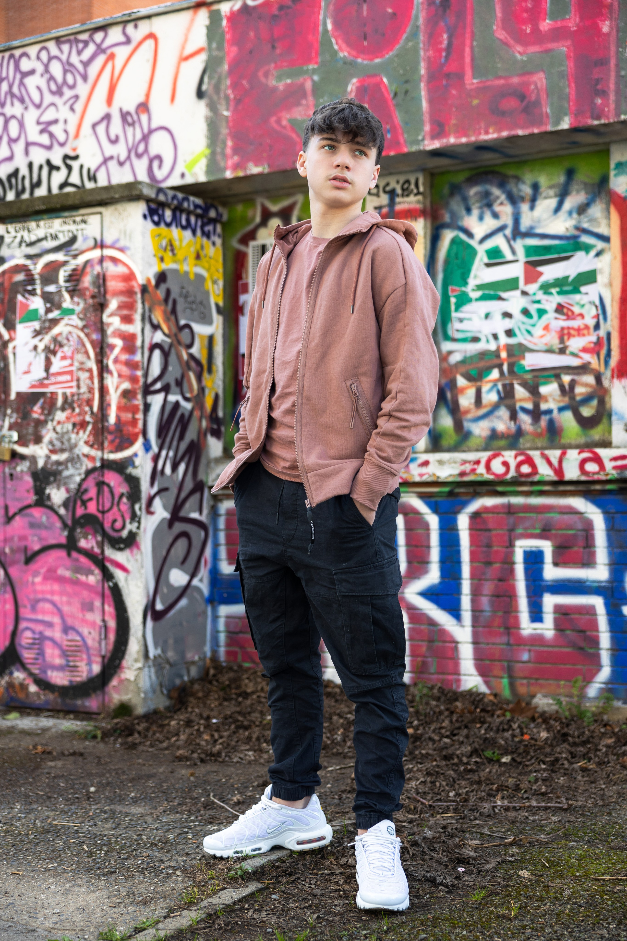 Séance photo de portfolio pour Noa. Eugénie Smirnova — Photographe à Toulouse et dans le Sud-Ouest