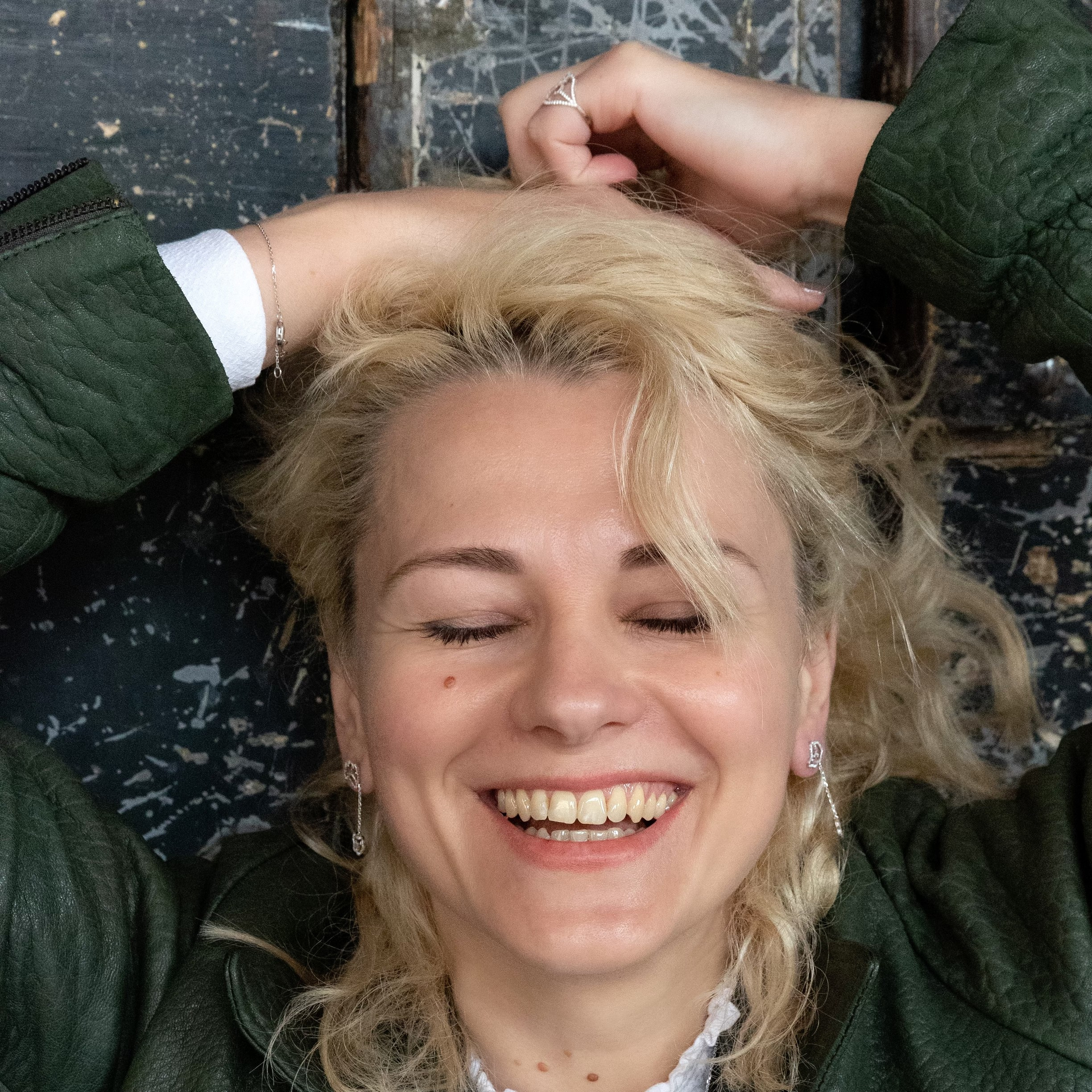 Goralska Paris. Elizaveta Razumova: Cinematic Photography for Love, Weddings, Portraits & Brands