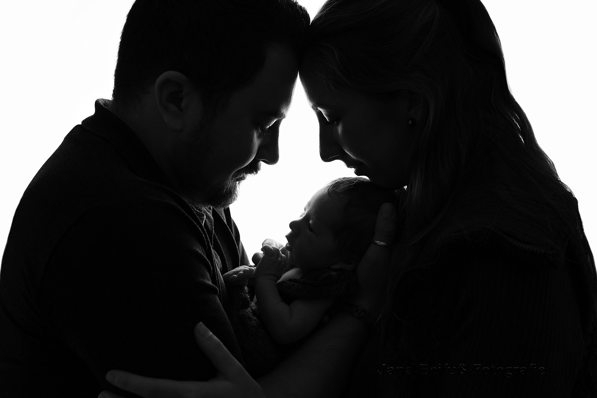 Neugeborenenshooting Weißenhorn, Baby Shooting Weißenhorn, Babyshooting, Babyfotograf Weißenhorn, Neugeborenenshooting Ulm, Babyfotograf Ulm, Babyfotograf Senden, Babyfotograf Neu-Ulm, Jana Beifuß Fotografie, Familienfotos, Liebe, Geduld, Neugeborenenfotos weissenhorn, Pfaffenhofen a. d. Roth, Gaumenspalte, Gaumenlippenspalte