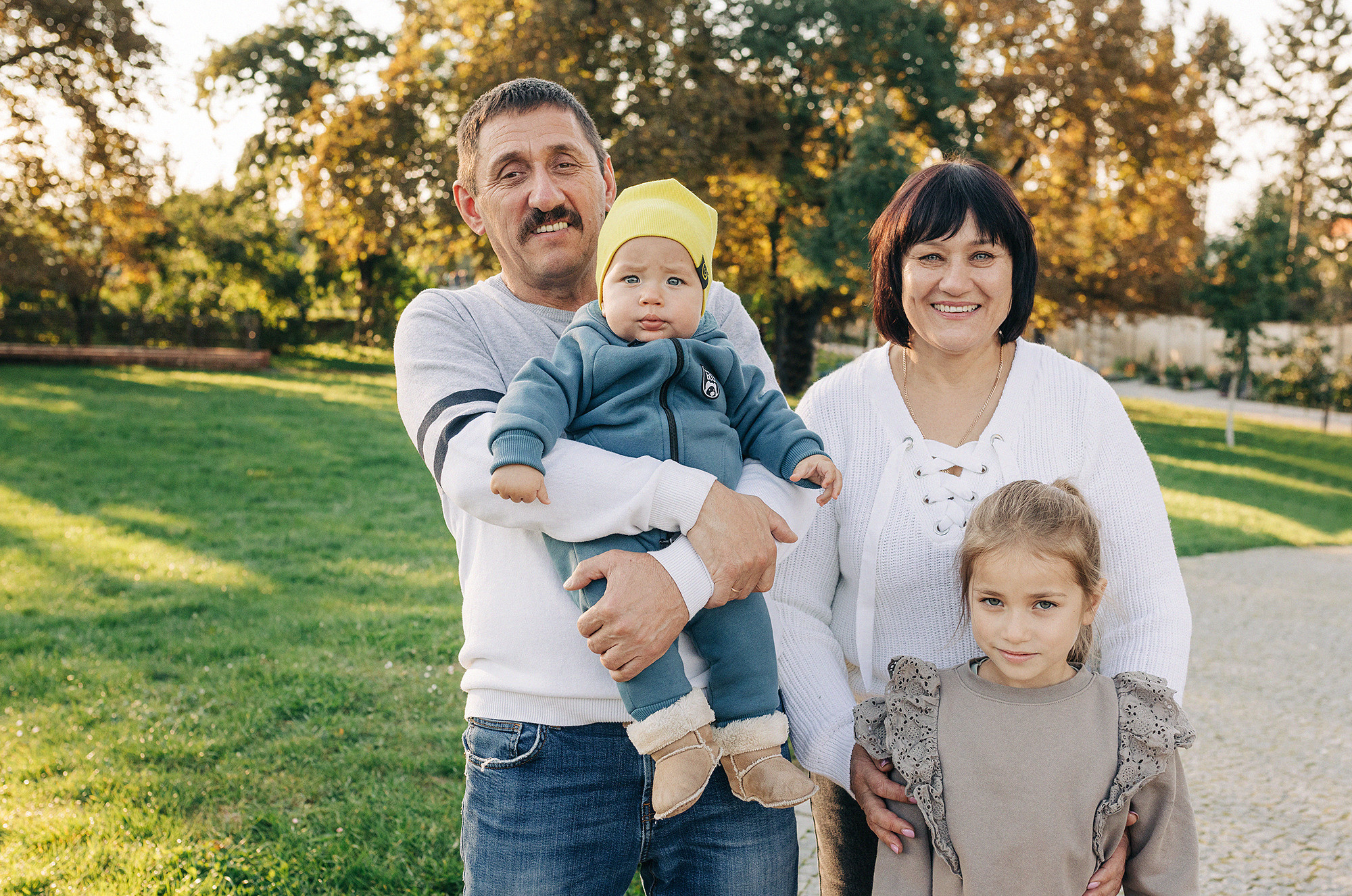 Семейная фотосессия в Праге. Вышеград. Семейный и свадебный фотограф в Праге Наталья Федори