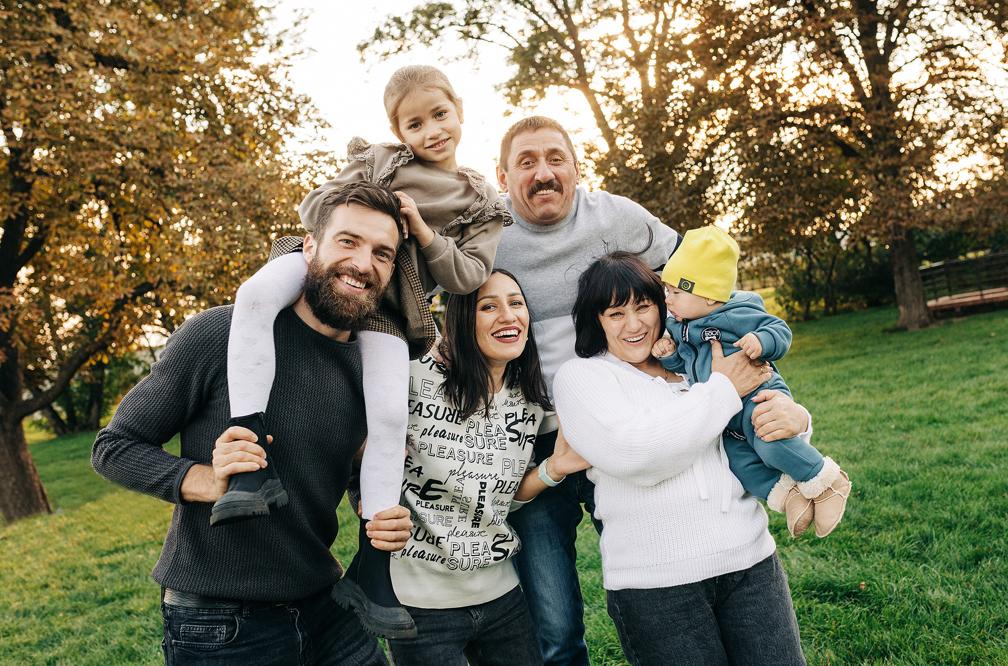 Семейная фотосессия в Праге. Вышеград. Семейный и свадебный фотограф в Праге Наталья Федори