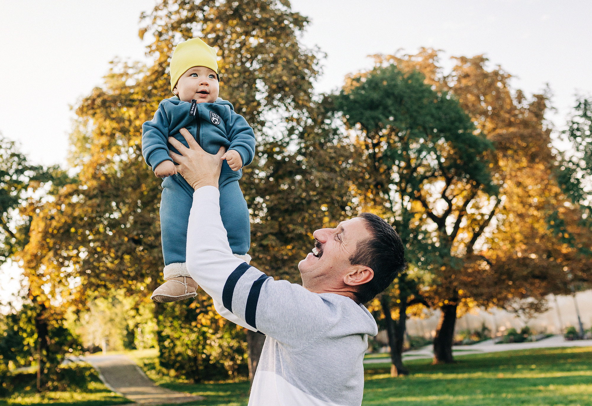 Семейная фотосессия в Праге. Вышеград. Семейный и свадебный фотограф в Праге Наталья Федори