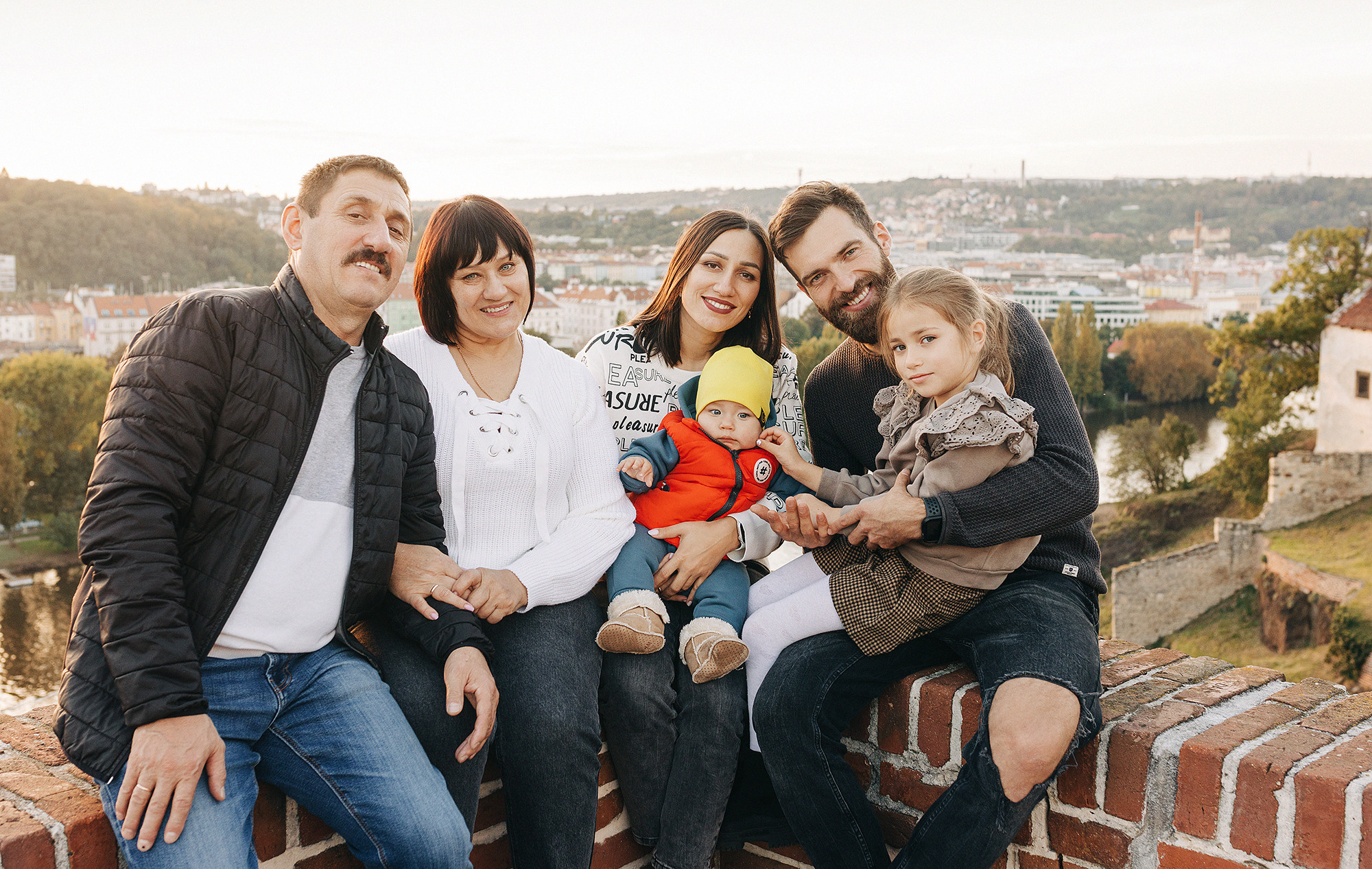 Семейная фотосессия в Праге. Вышеград. Семейный и свадебный фотограф в Праге Наталья Федори
