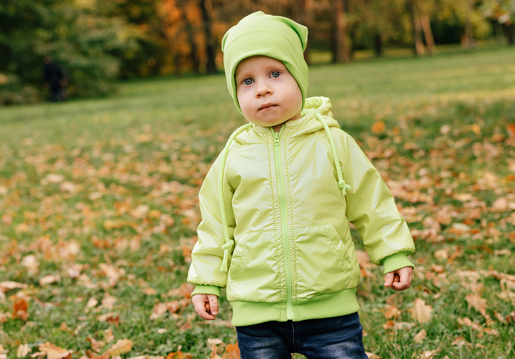 Анна с семьей в парке. Семейный и свадебный фотограф в Праге Наталья Федори