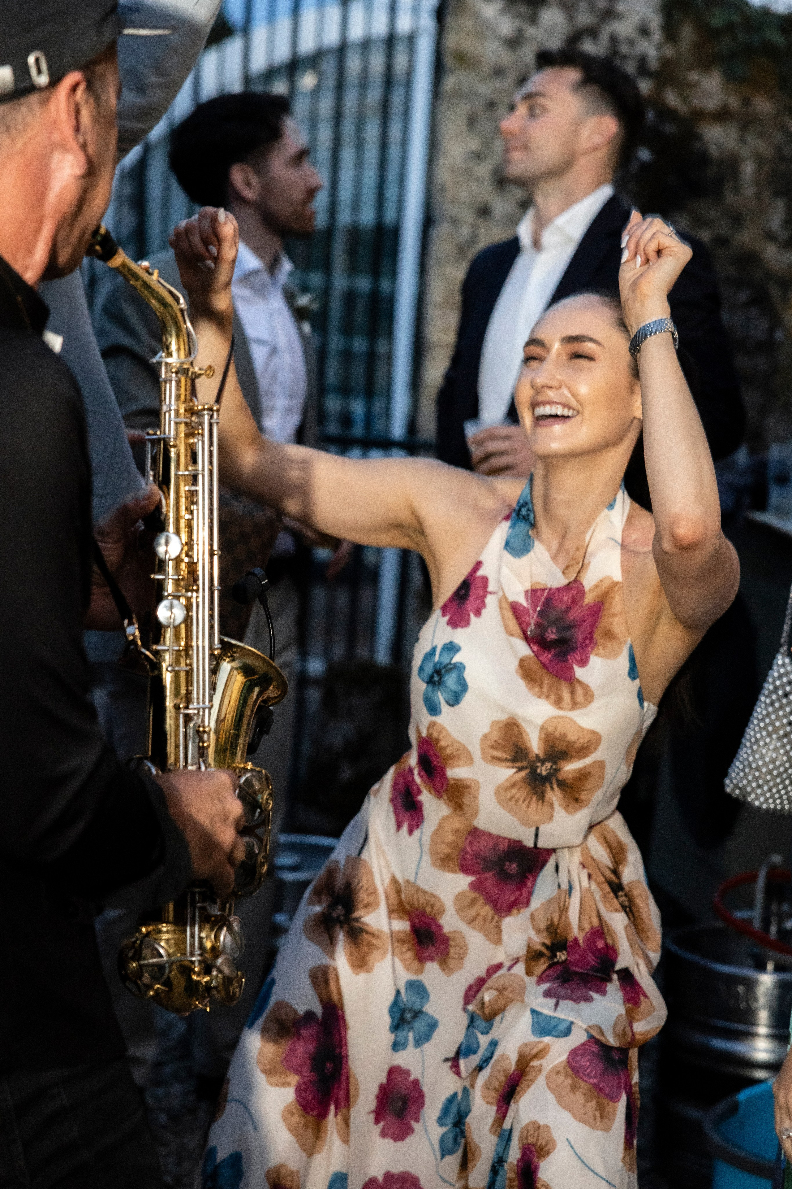 Sarah & Sean — a fairytale wedding at Château Sentout. Eugenie Smirnova — wedding, corporate and lifestyle photographer in Toulouse and Southwest France