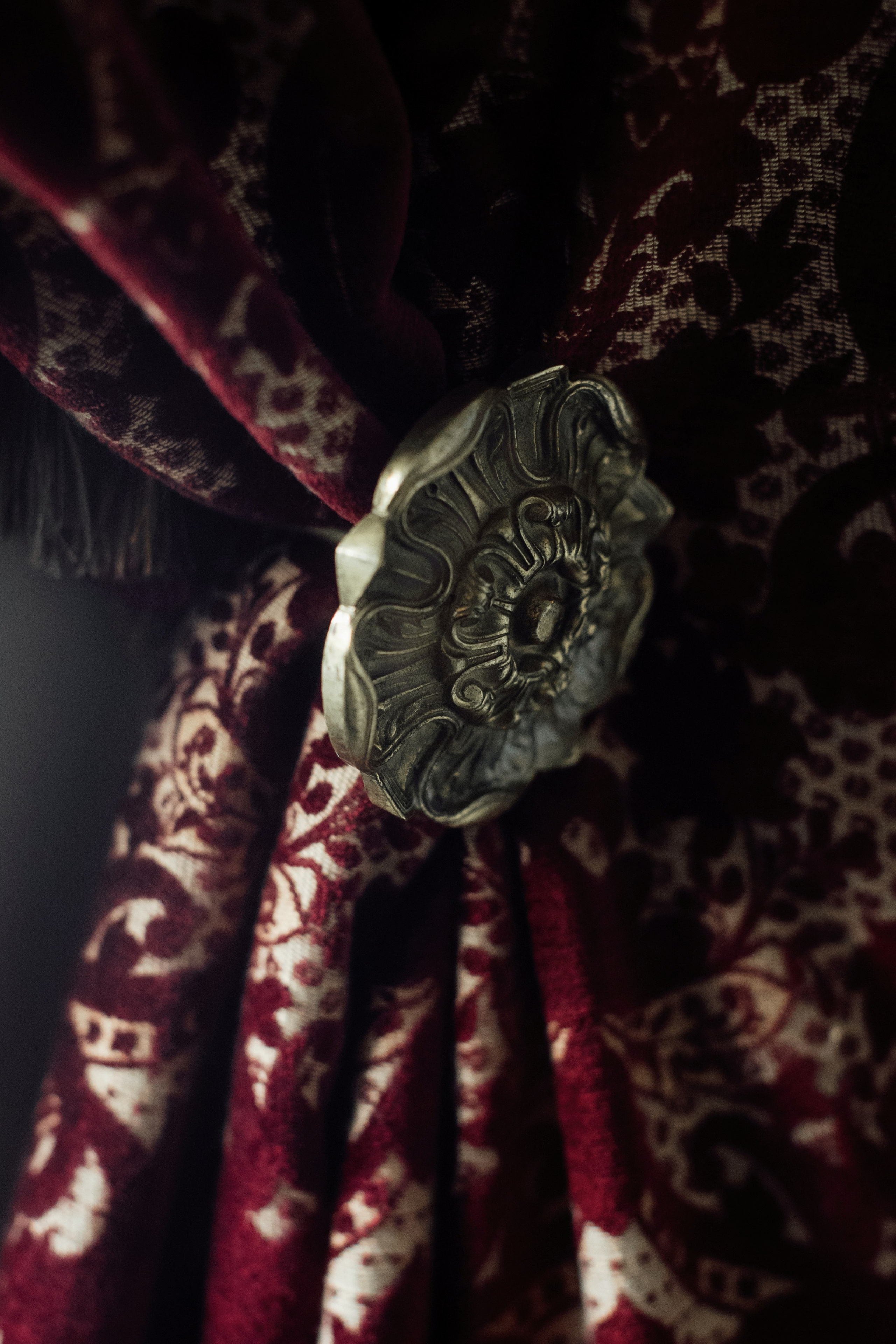 Sara & Angus — Old Marylebone Town Hall, London. Timeless Wedding & Event Photography — based London, working across Europe