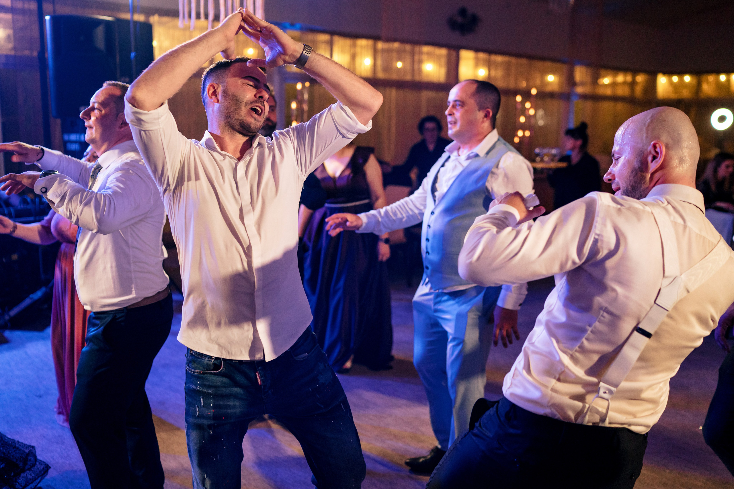 Crina & Cătălin. Acasă