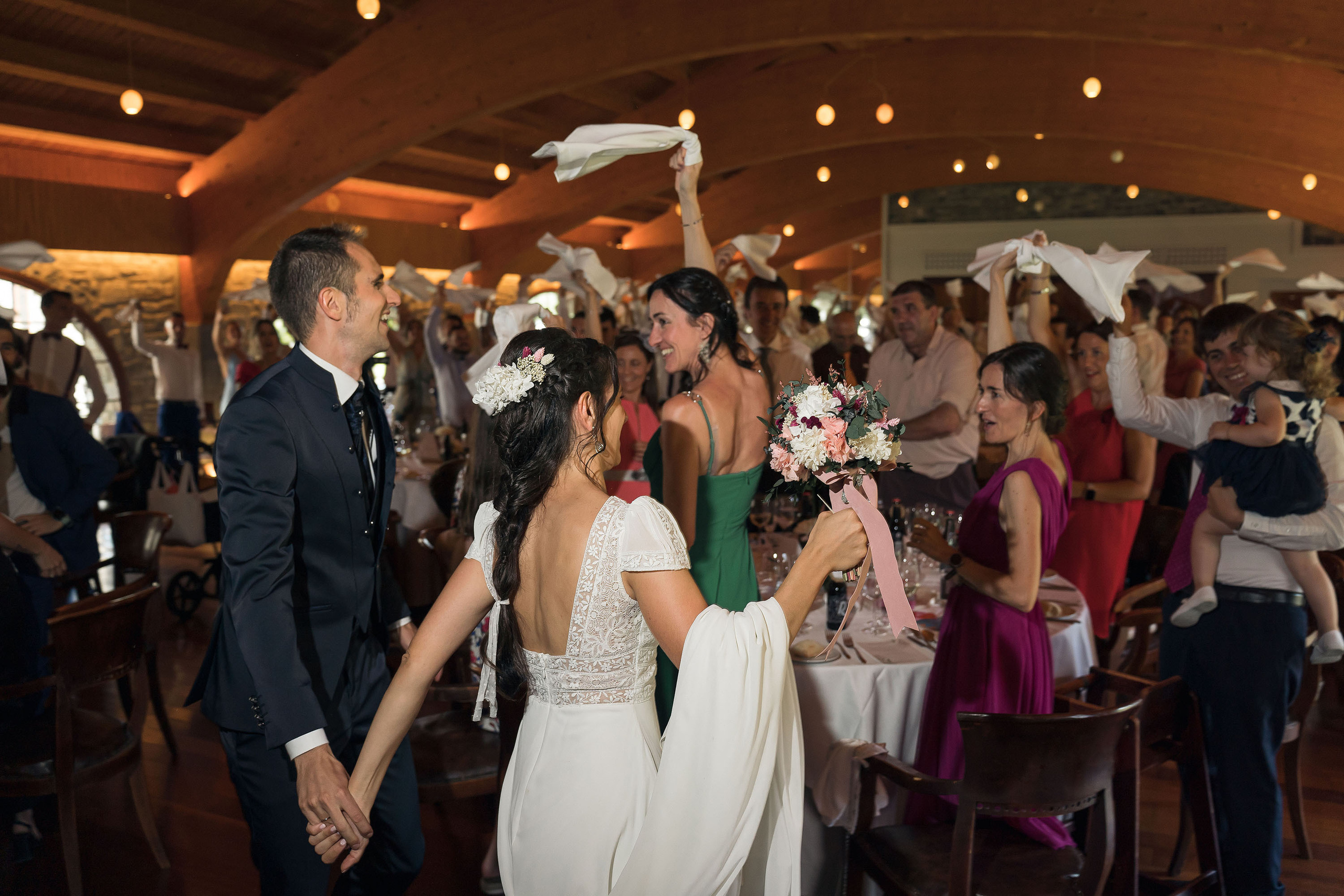 Raquel & Eduardo - Boda Barceló Monasterio de Boltaña. PIXLOVE - Fotógrafos de bodas Huesca Pirineos Zaragoza