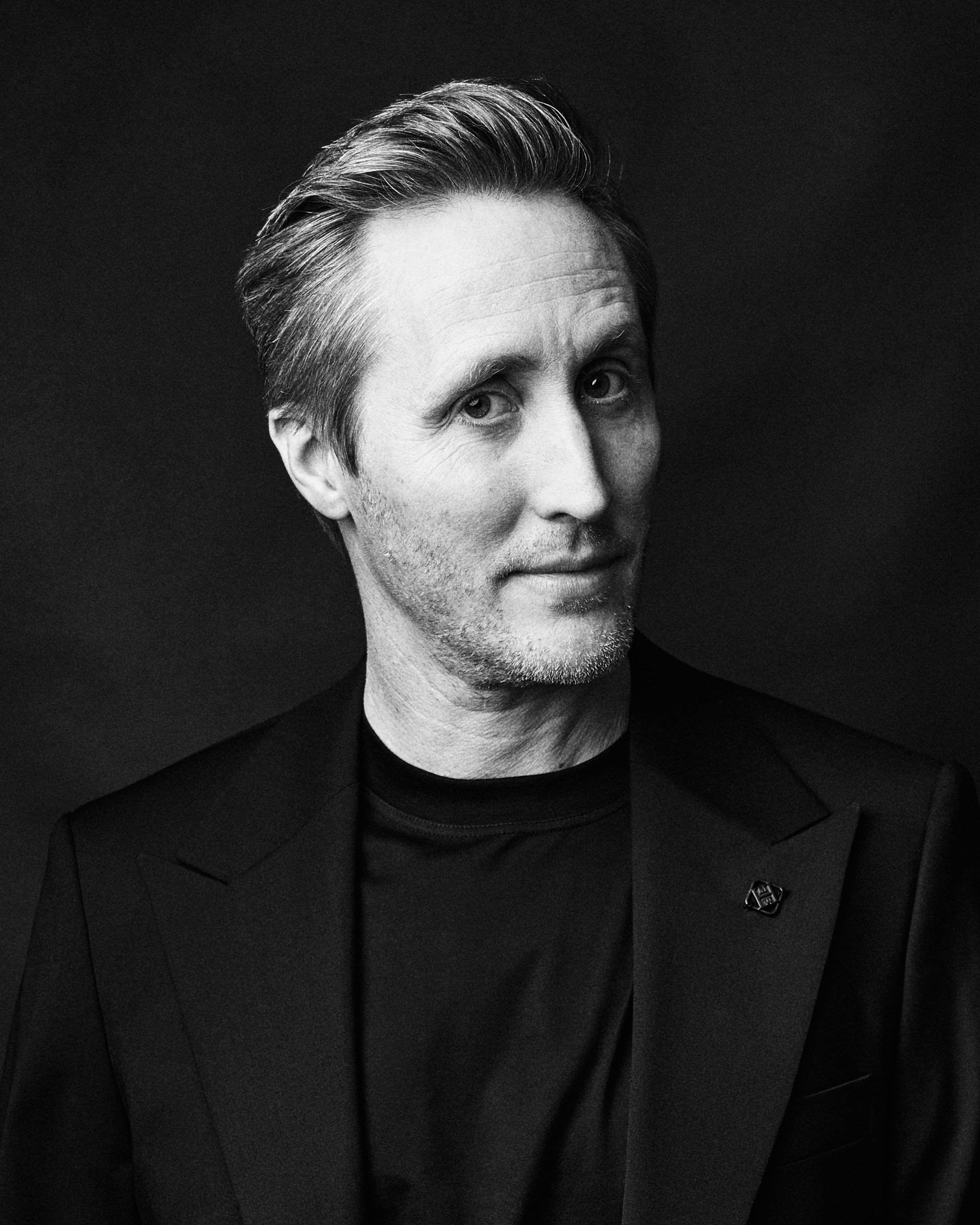 Profesionálny portrétny fotograf v Bratislave — Pasha Borsai