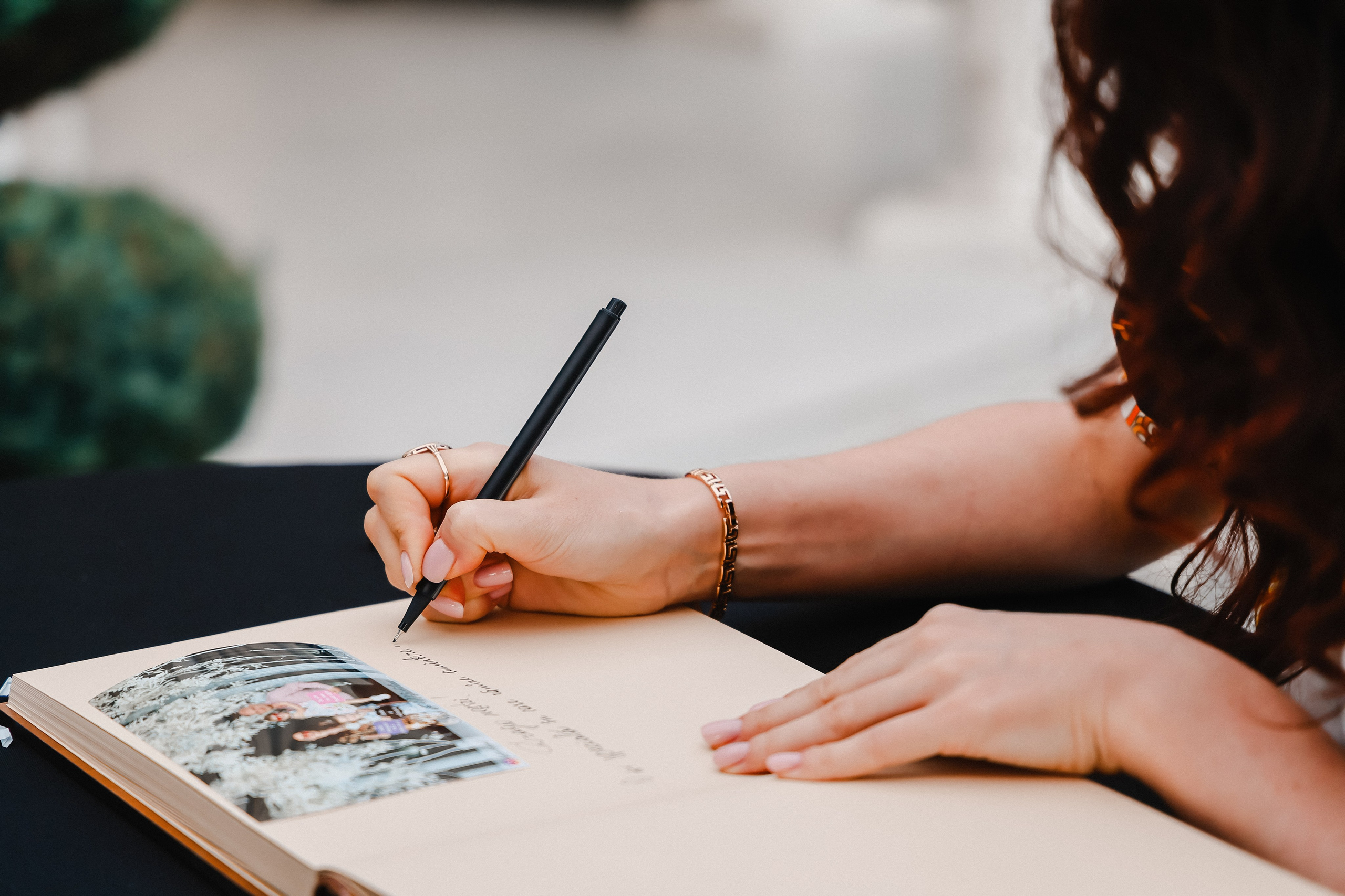 Cabina foto | EventBox.md | Cabina foto pentru nunta ta. Standart Studio - Servicii foto video pentru nuntă în Moldova Chișinău