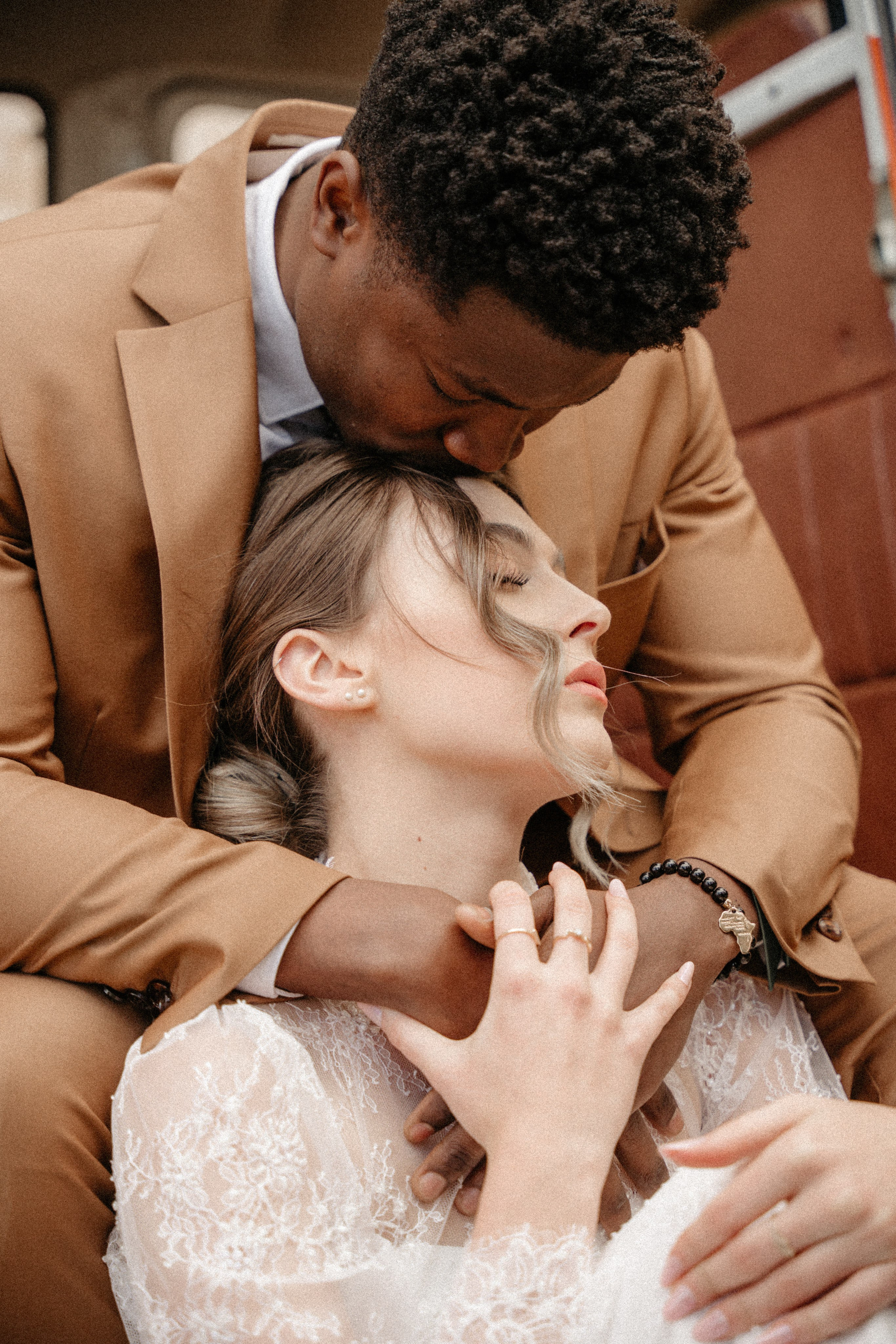 Raw Studio. Fotograful tau de nunta!