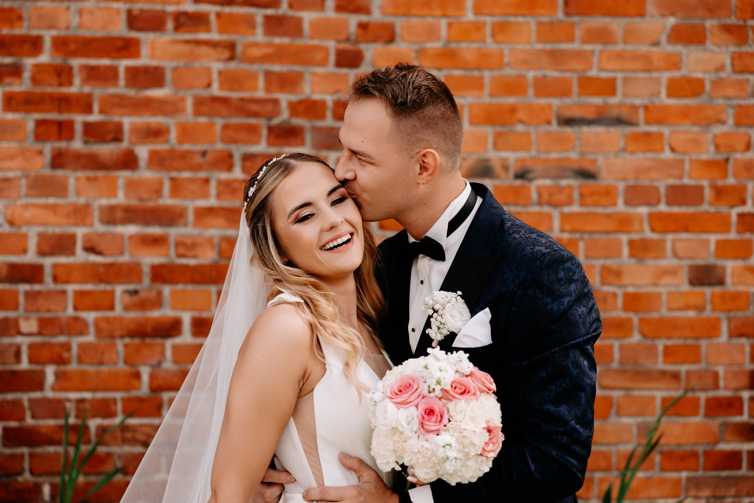 Patrycja ♡ Wojtek. Fotograf Ślubny Warszawa - Sesje Biznesowe Rodzinne Eventy