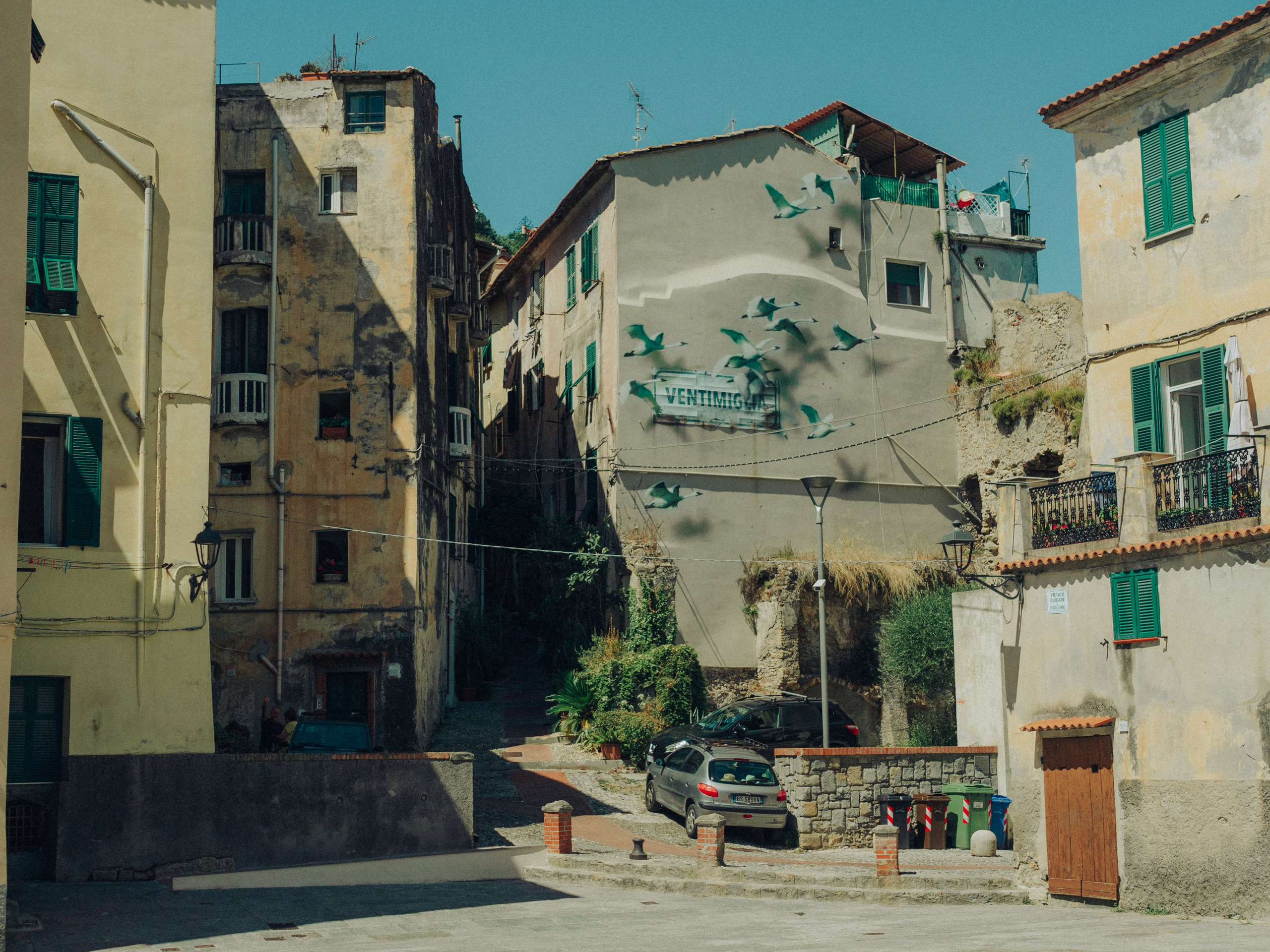Une promenade à Ventimille. Photographe sur Cote d’Azur. Portraits de familles, couples, enfants, événements