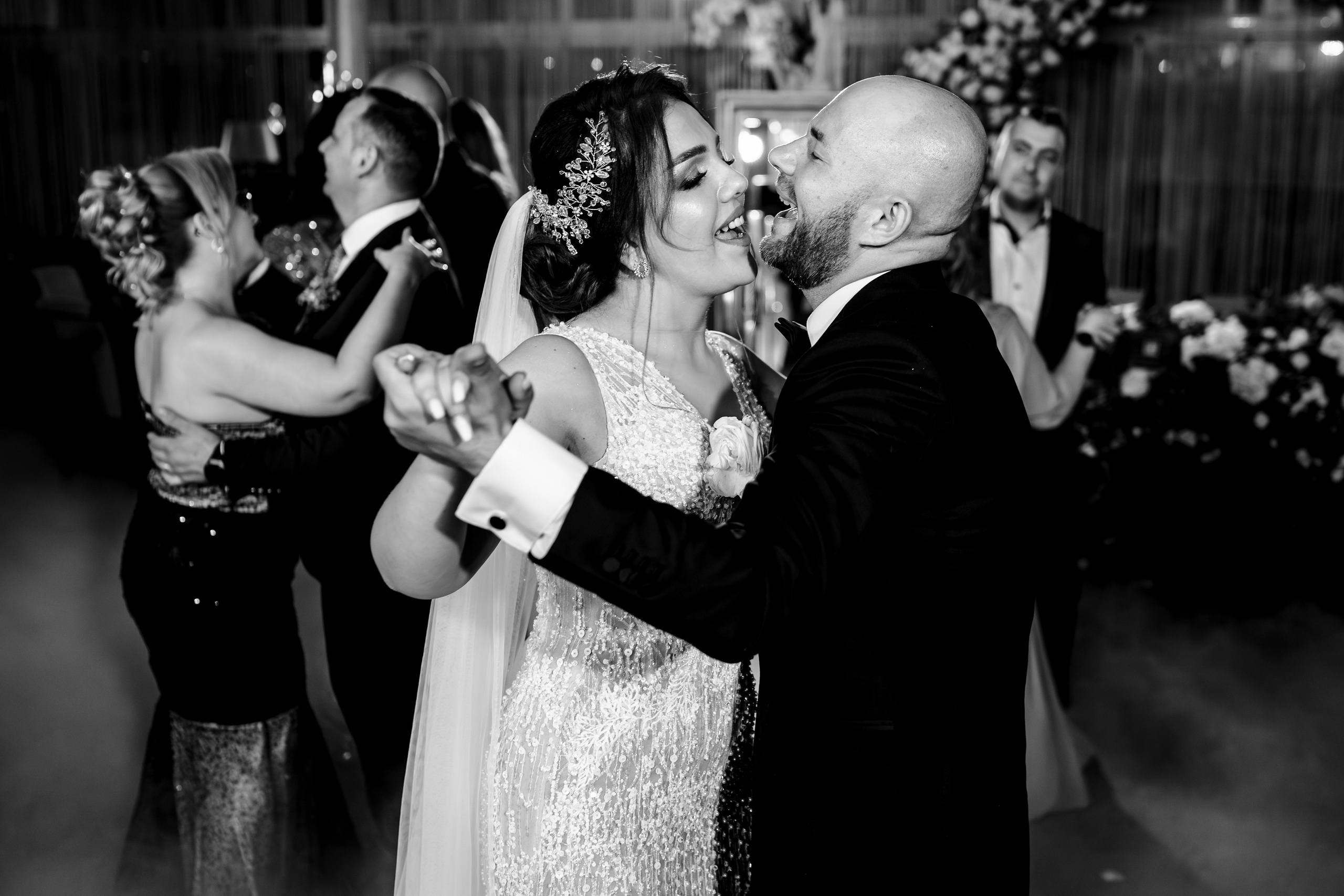 Crina & Cătălin. Acasă