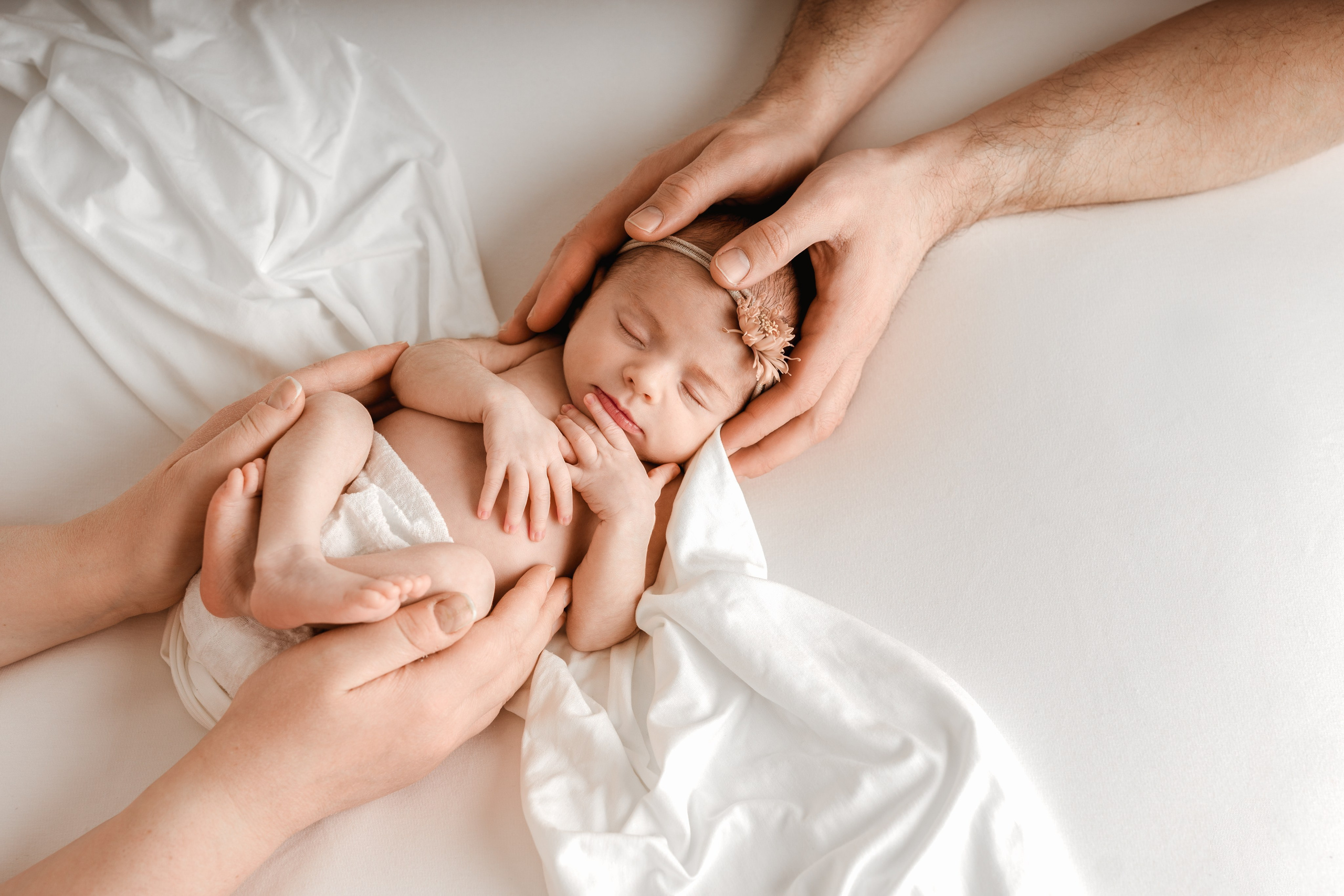 Sesja noworodkowa Emmy. Fotograf Łódź - sesja ciążowa, noworodkowa, dziecięca. Studio w Łodzi