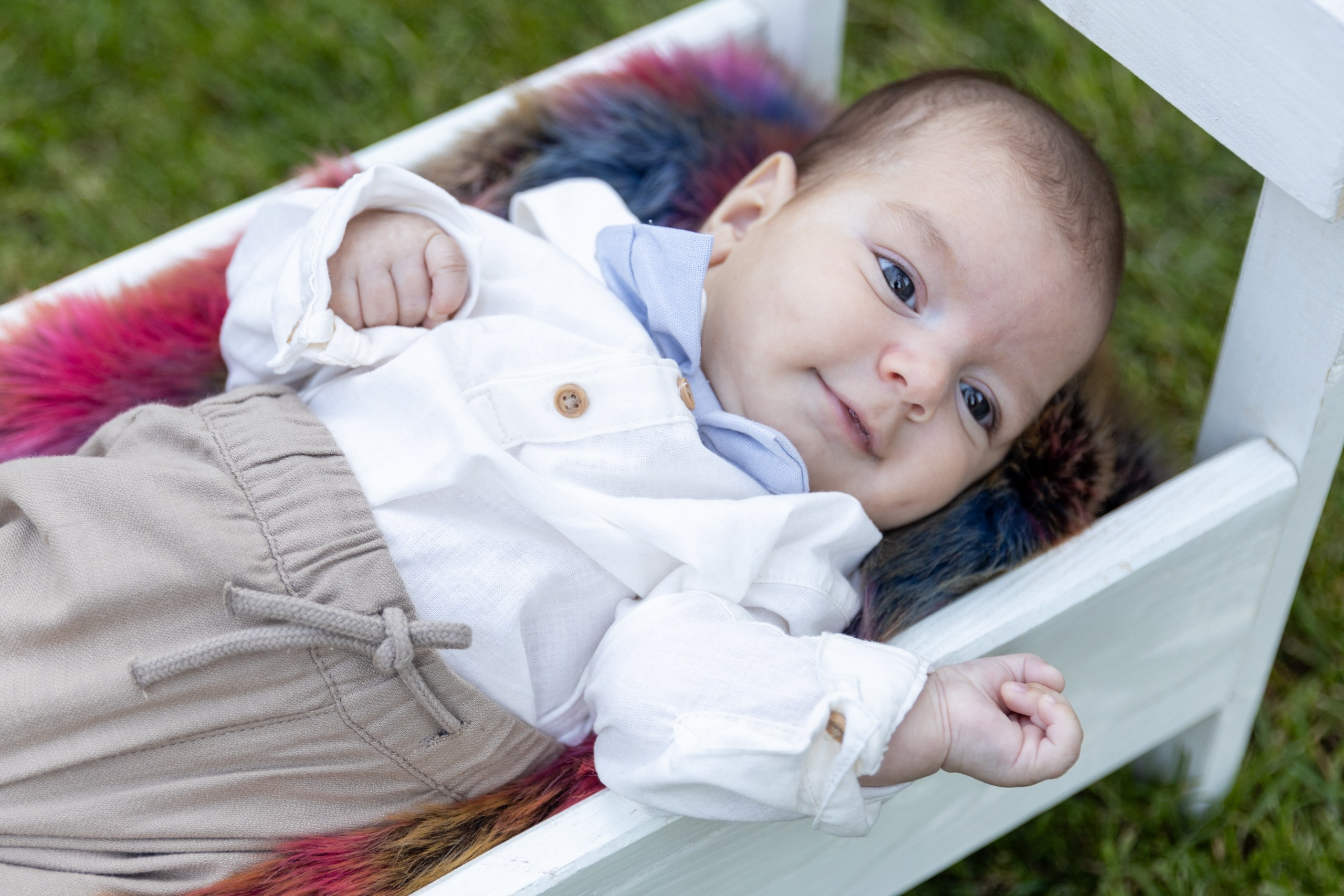 fotograf botez , fotografie botez Botoșani, fotograf Alin Chirilă, amintiri botez, fotografii botez, botez Miruna Parascheva, fotograf copii, fotografie botez în Botoșani-alt="botez , fotografie botez Alin Chirilă, amintiri botez, fotografii emoționante botez Botoșani"-- fotografii-botez-bebelus- amintiri-botez-micuț- moment-sfânt-crestinare- fotografie-emotionanta-botez- detalii-botez-bebelusi- parinti-fericiti-la-botez- fotograf-botez-profesionist- botez-in-biserica-ortodoxa- micuț-botezat-cu-emoție- zâmbete-și-lacrimi-la-botez- bebeluș-la-cristelniță- decor-botez-colorat- botez-cu-dragoste-și-credință- emotie-pura-la-botez- fotograf-botez-botosani- botez-iasi-suceava-fotograf- amintiri-nepretuite-botez-- Preotul ținându-l pe micuțul Mathias Gabriel la botez, în biserica Înălțarea Domnului, Copălău - Detalii de la botezul lui Mathias – lumânare, trusou și icoană - Familia lui Mathias Gabriel alături de micuț, în ziua botezului - Portret emoționant cu mama și bebelușul în brațe, în biserică,fotograf profesionist evenimente Botoșani, Iași, Suceava, Fălticeni, Bacău, Pașcani, Roman - AlinoFotoStudio by Alin Chirilă - servicii foto nuntă, botez, cununie, ședințe foto creative, albume personalizate, fotografii emoționante și calitative pentru cele mai importante momente din viață,fotograf nuntă Botoșani Alin Chirilă, ședință foto botez Iași - AlinoFotoStudio, servicii fotograf profesionist evenimente Suceava, fotograf cununie civilă Fălticeni - Alin Chirilă, album foto nuntă personalizat Bacău.“Bebeluș botezat în biserică, ținut în brațe de nași” • “Detaliu cu lumânarea de botez decorată cu flori albe” • “Părinți emoționați alături de copilul lor la ceremonia de botez” • “Masa festivă de botez cu decor tematic și tort personalizat” • “Momentul în care preotul toarnă apă sfințită pe fruntea bebelușului” “Bebeluș în rochie albă de botez, zâmbind în brațele mamei” • “Detaliu cu cruciulița de botez așezată pe o pernă de satin” • “Părinți și nași aprinzând lumânările în timpul ceremoniei de botez” • “Tort de botez decorat cu figurine tematice și numele copilului” • “Copil botezat dormind liniștit în pătuțul decorat festiv” • “Momentul în care preotul binecuvântează copilul în fața altarului” • “Invitați adunându-se în jurul mesei festive la petrecerea de botez” • “Bebeluș ținând în mână o jucărie personalizată primită la botez” • “Familie fericită pozând împreună după ceremonia de botez” • “Decor tematic cu baloane și flori la locația petrecerii de botez” fotograf Botoșani fotograf evenimente fotograf botez Alin Chirila fotograf alinofotostudio.fotograf botez Amelis Maria, fotografie botez Botoșani, fotograf Alin Chirilă, amintiri botez, fotografii botez, botez Amelis Maria, fotograf copii, fotografie botez în Botoșani,