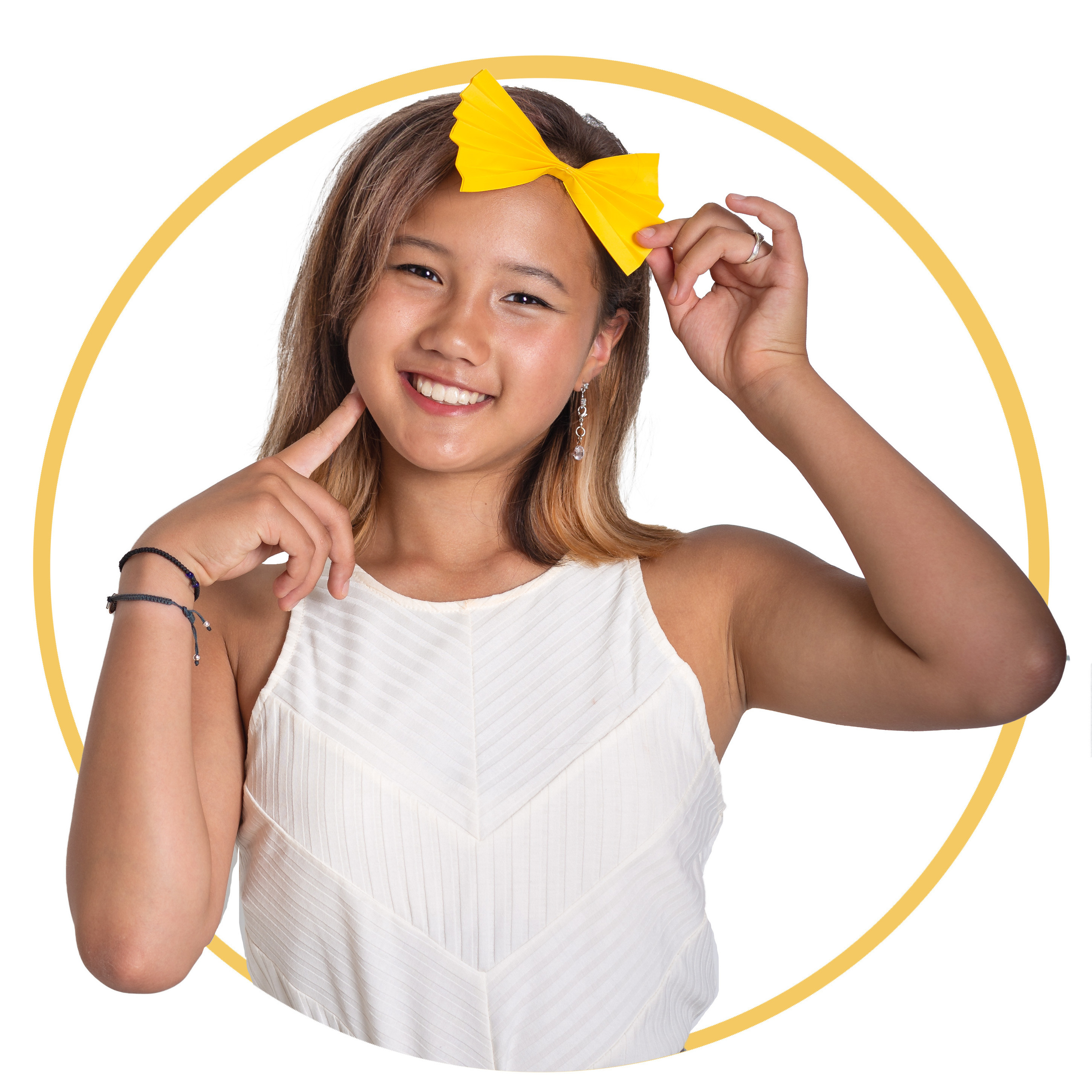 Абитуриентски снимки, ученически снимки. Фотограф Бургас. Фотосесии в студио и на открито, портрети, заснемане