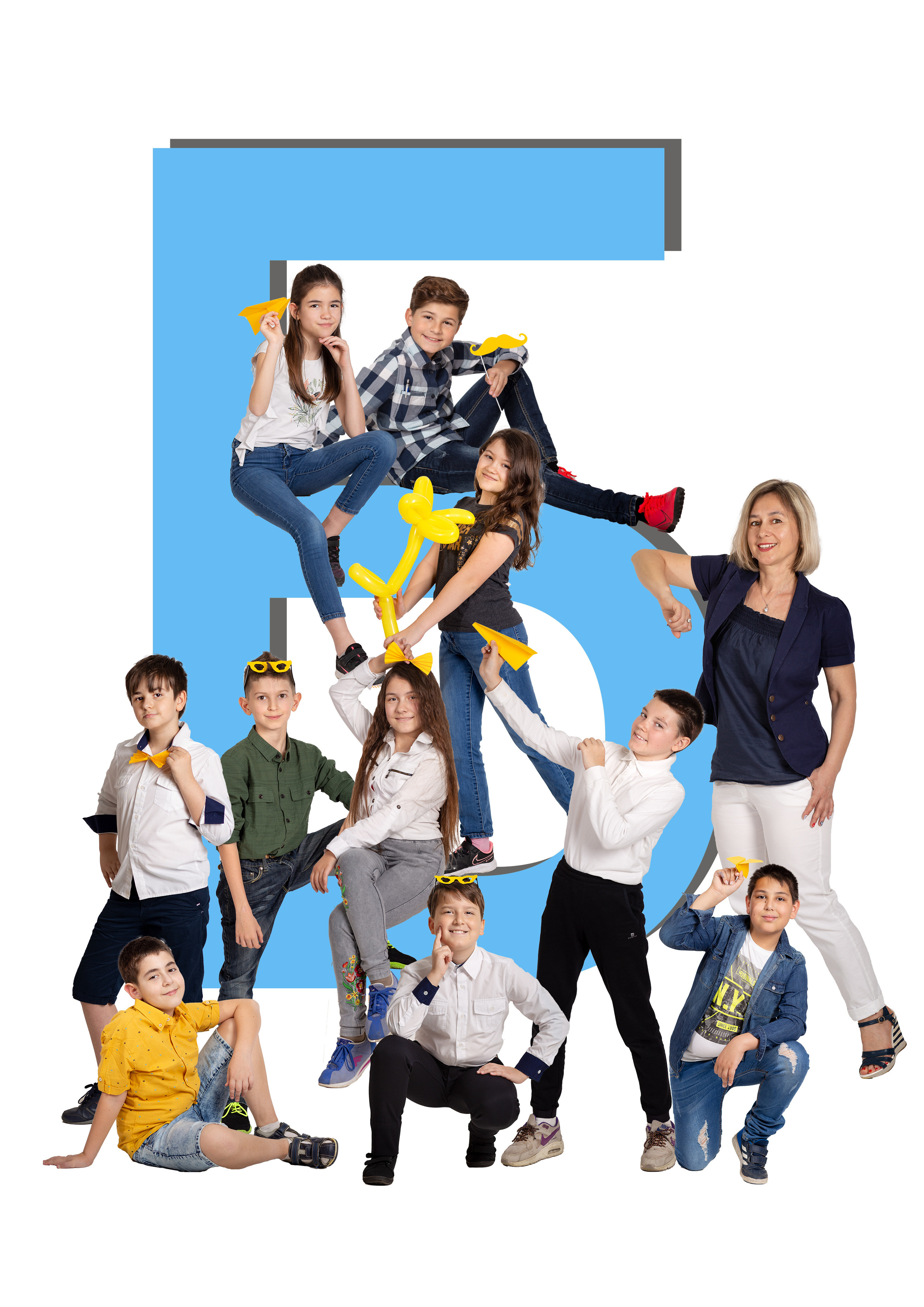 Абитуриентски снимки, ученически снимки. Фотограф Бургас. Фотосесии в студио и на открито, портрети, заснемане