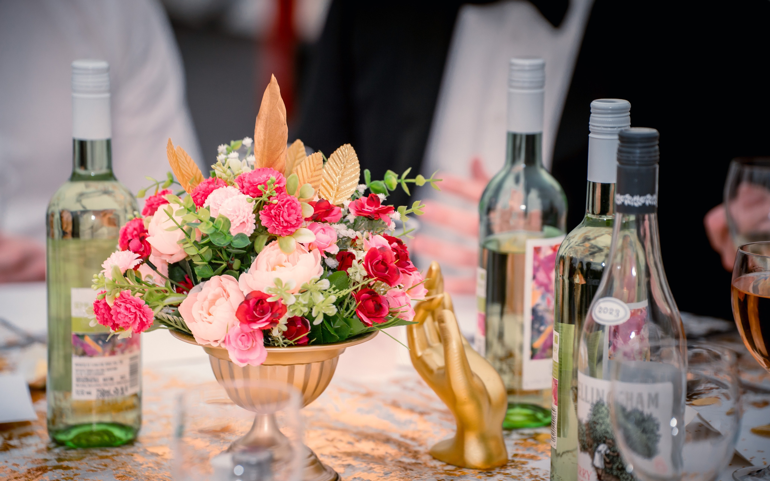 The Midas Touch: Van Mildert Summer Ball. Expect Miracles Photography by Kate & Andrew