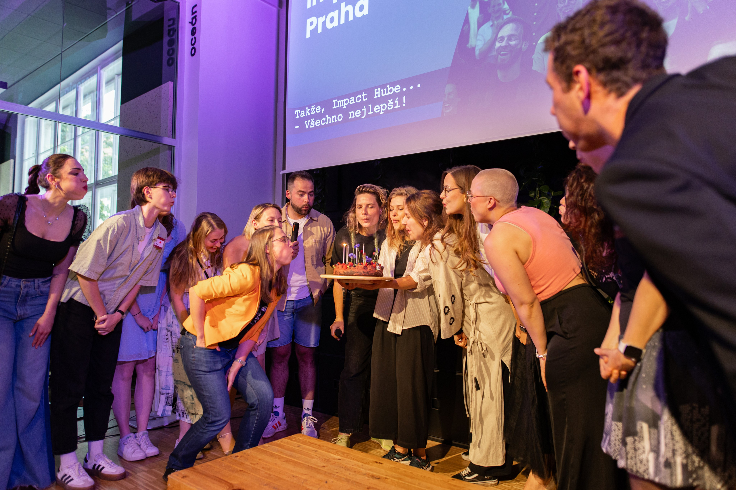 Eventová fotografie. Dana Lišková — Empatická fotografka | Introspektivní umělkyně | Neurodivergentní koučka| Zakladatelka Artepy.cz