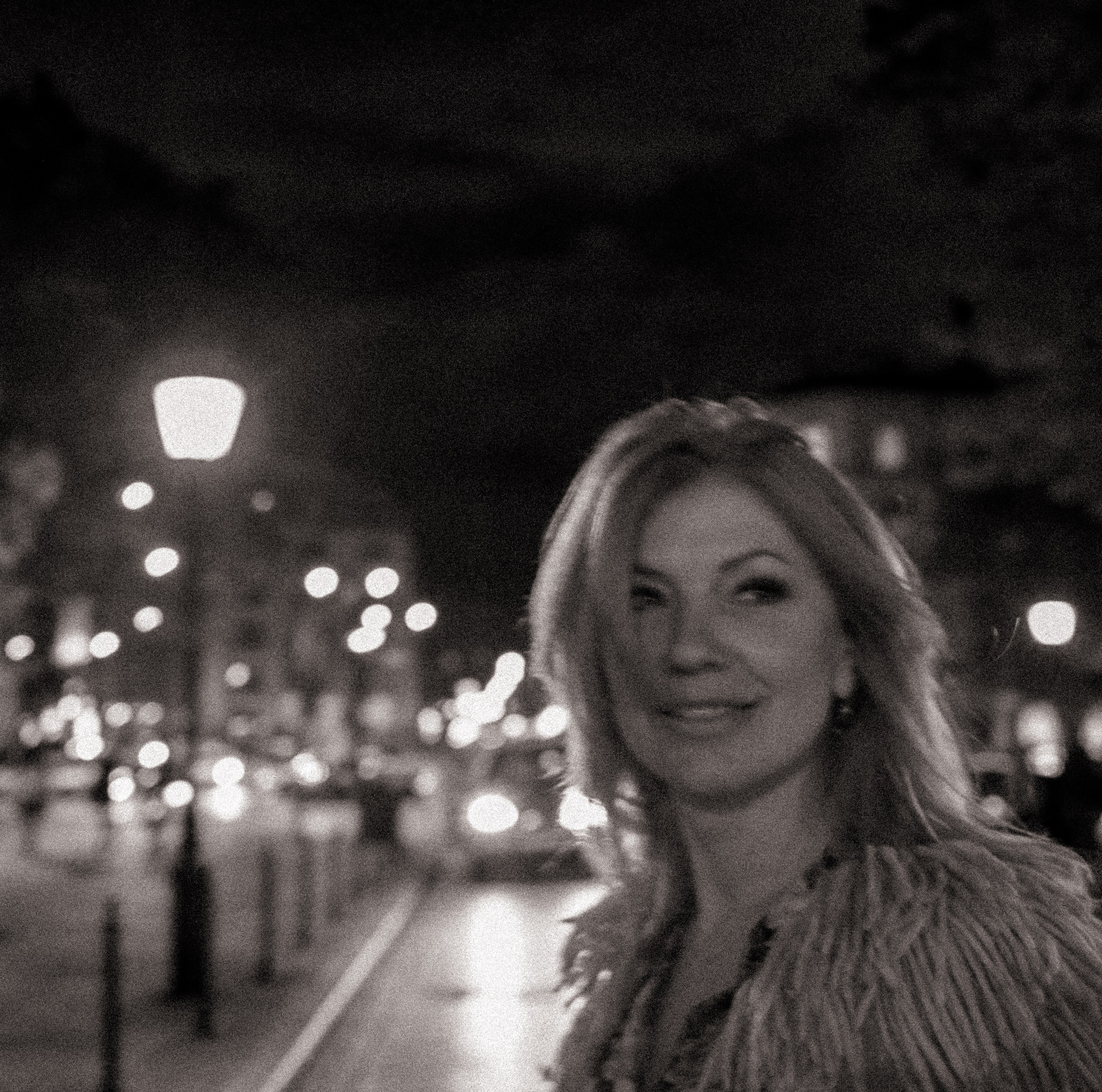 Histoires d’amour, séances photos de famille et de mariage en France