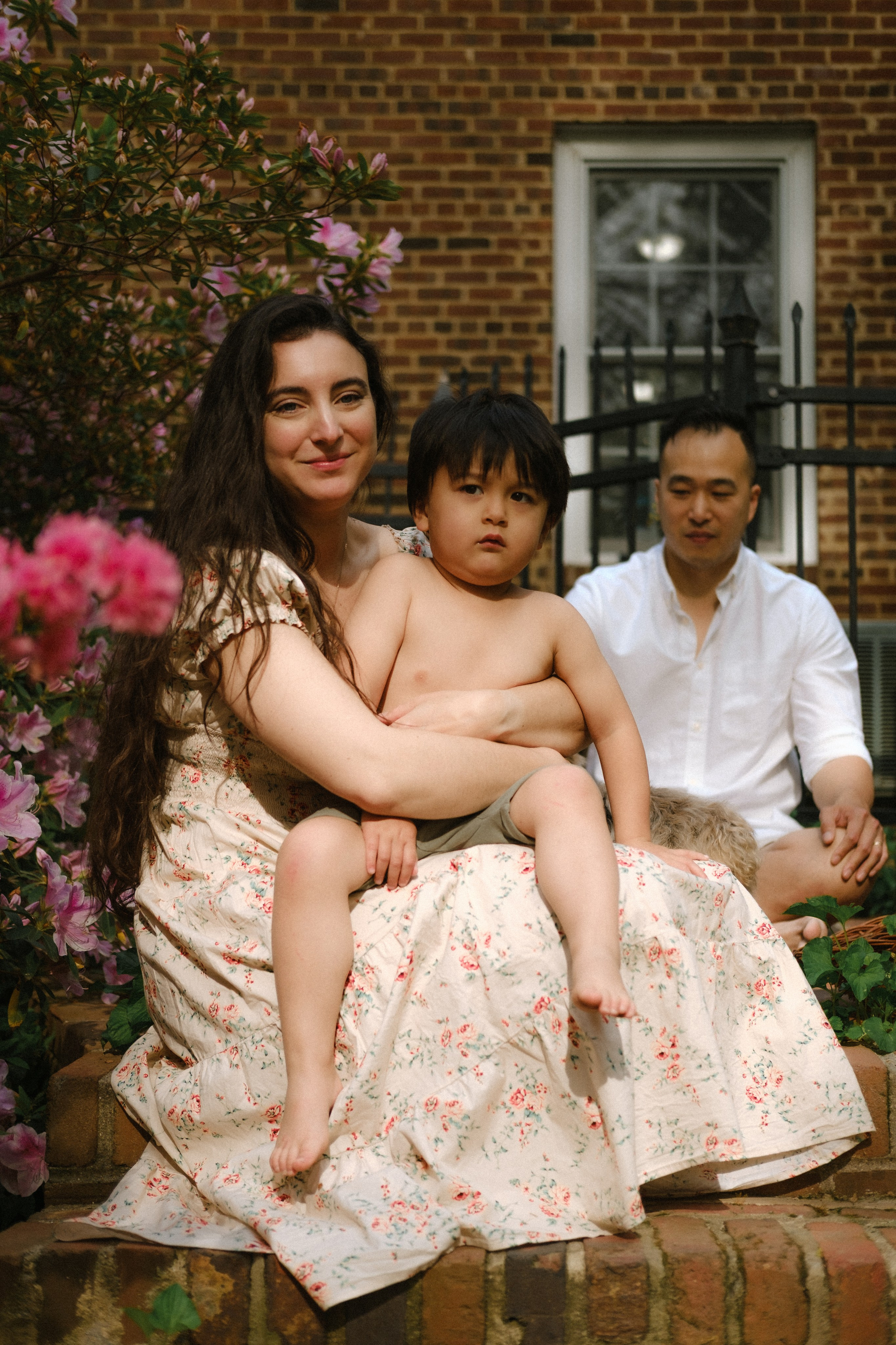 Cozy In-Home Family Photo Session in a Historic Richmond Victorian Home. Family Photographer Anna Dobrovolskaia | Richmond, VA