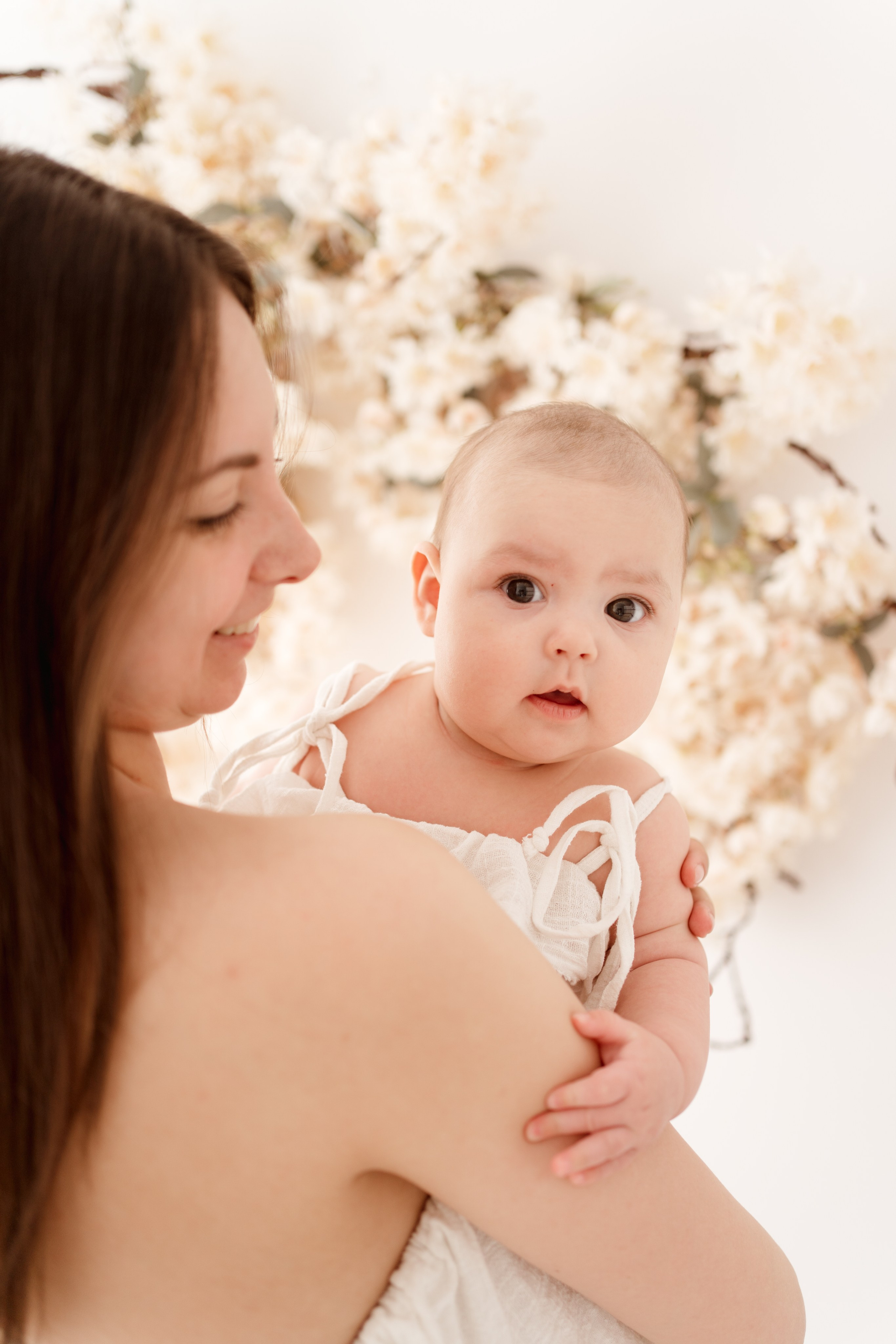 Fotografia rodzinna w Łodzi. Fotograf Łódź. Sesja noworodkowa, ciążowa.