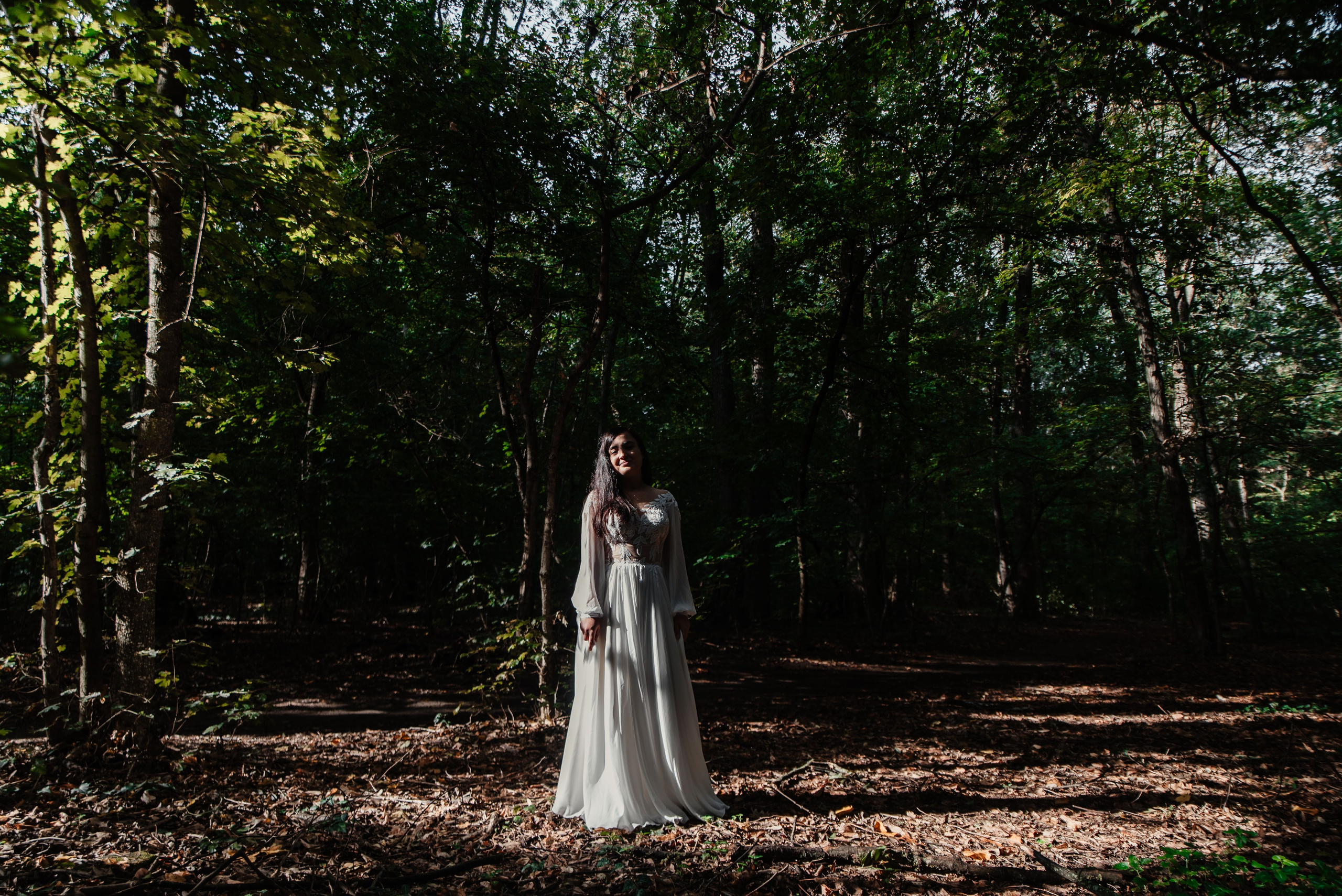 Ședința foto Trash the dress. Wedding photographer from Bucharest Eugen Elisei