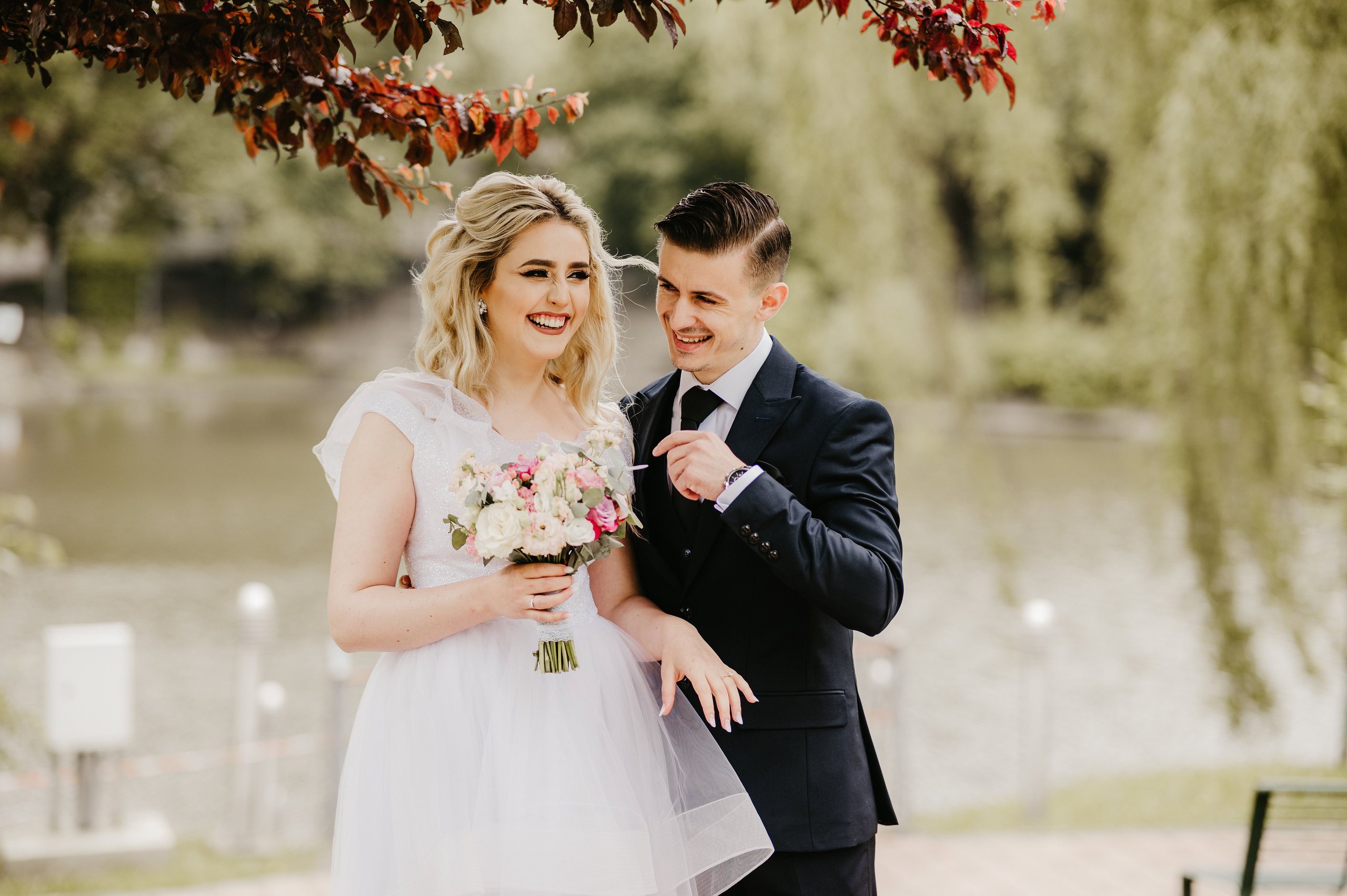 Cununie civila sub cerul ploios - Vezi fotografiile. Valentin Melen - fotograf de nunta 🤍