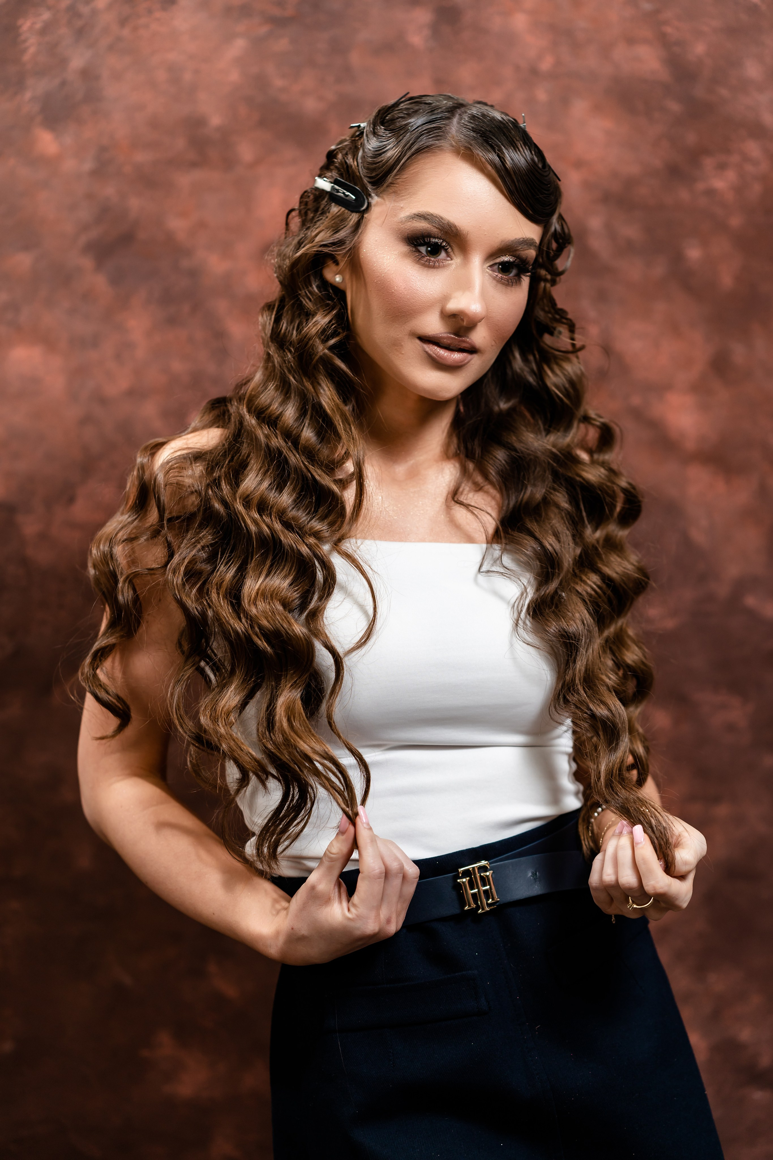 Photo: Alin Chirila / Marius Vlad Photo Studio: AlinoFotoStudio MakeUp: Daniela Fulop Hair: Carmen Roxana Balan Model: Cristina Galan-ședință_foto_Cristina_Galan, fotografii_Cristina_Galan_Alin_Chirila, sesiune_foto_AlinoFotoStudio, colaborare_Marius_Vlad, make-up_Daniela_Fulop, hairstylist_Carmen_Roxana_Balan, ședință_foto_profesională_Botoșani, fotografii_artistice_Cristina_Galan, AlinoFotoStudio_ședință_foto, fotografie_de_portret_Botoșani, ședință_foto_deosebită_model_Cristina_Galan