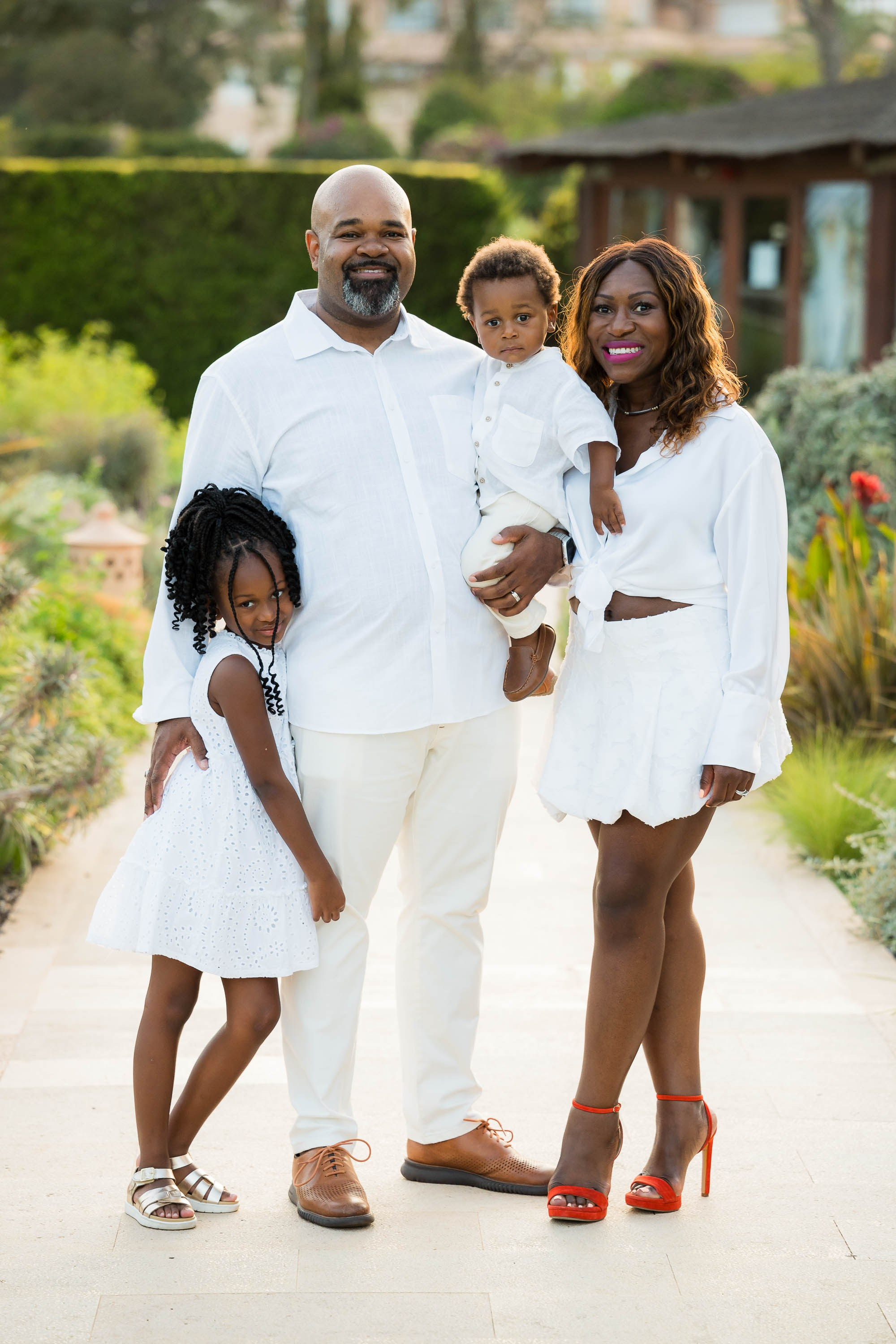St. Regis Mardavall in Mallorca perfect spot for family portraits