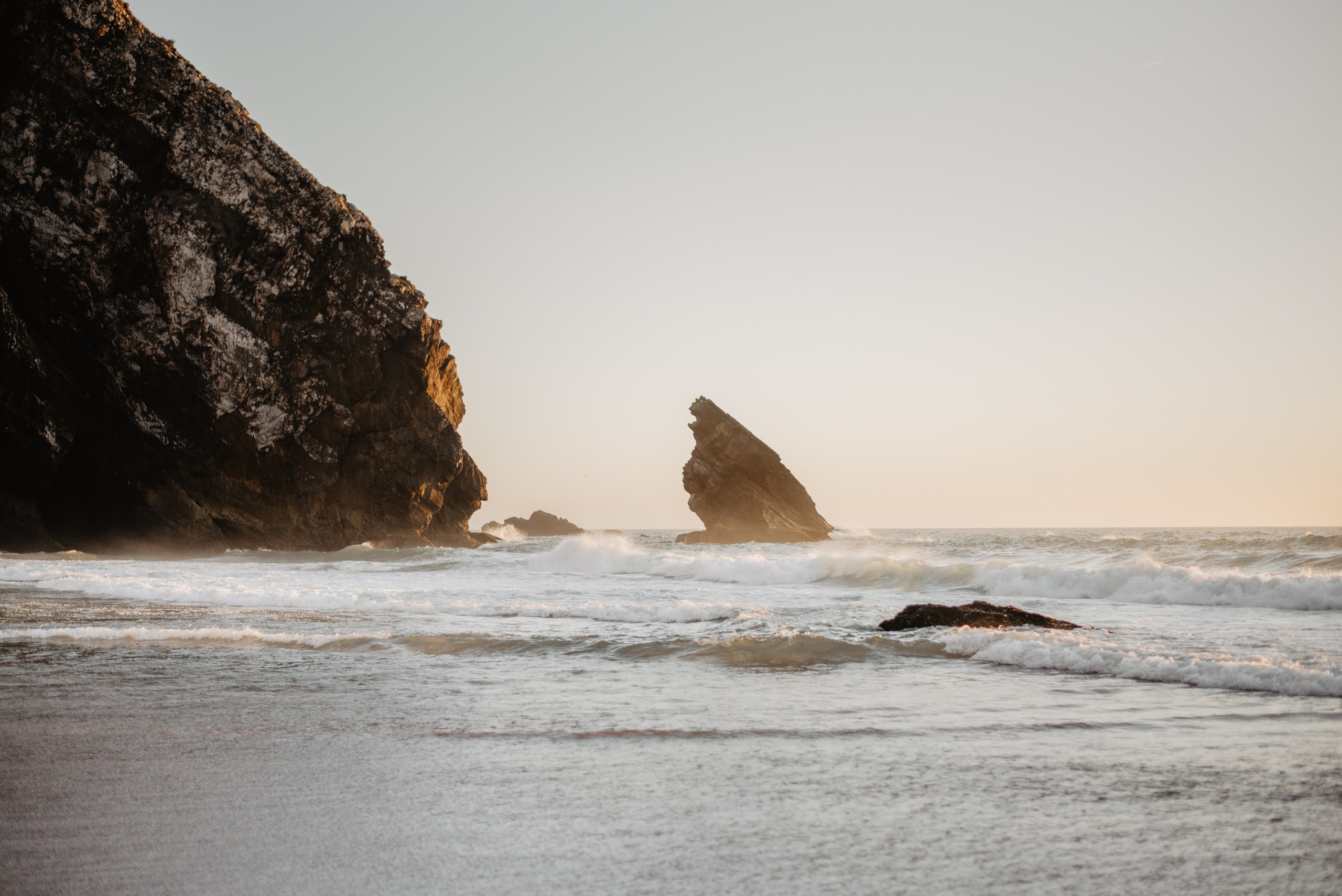 Jógový pobyt v Portugalsku 2024. Mateřství. Nevýchova. Život v souladu s přírodou. Jóga