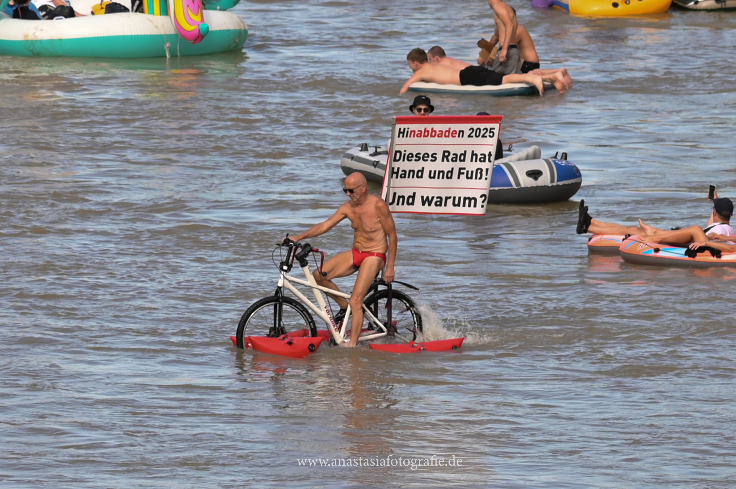 Nabada Ulm 2025. Newbornfotograf Kinderfotograf Ulm Familienfotograf Anastasia Neu-Ulm