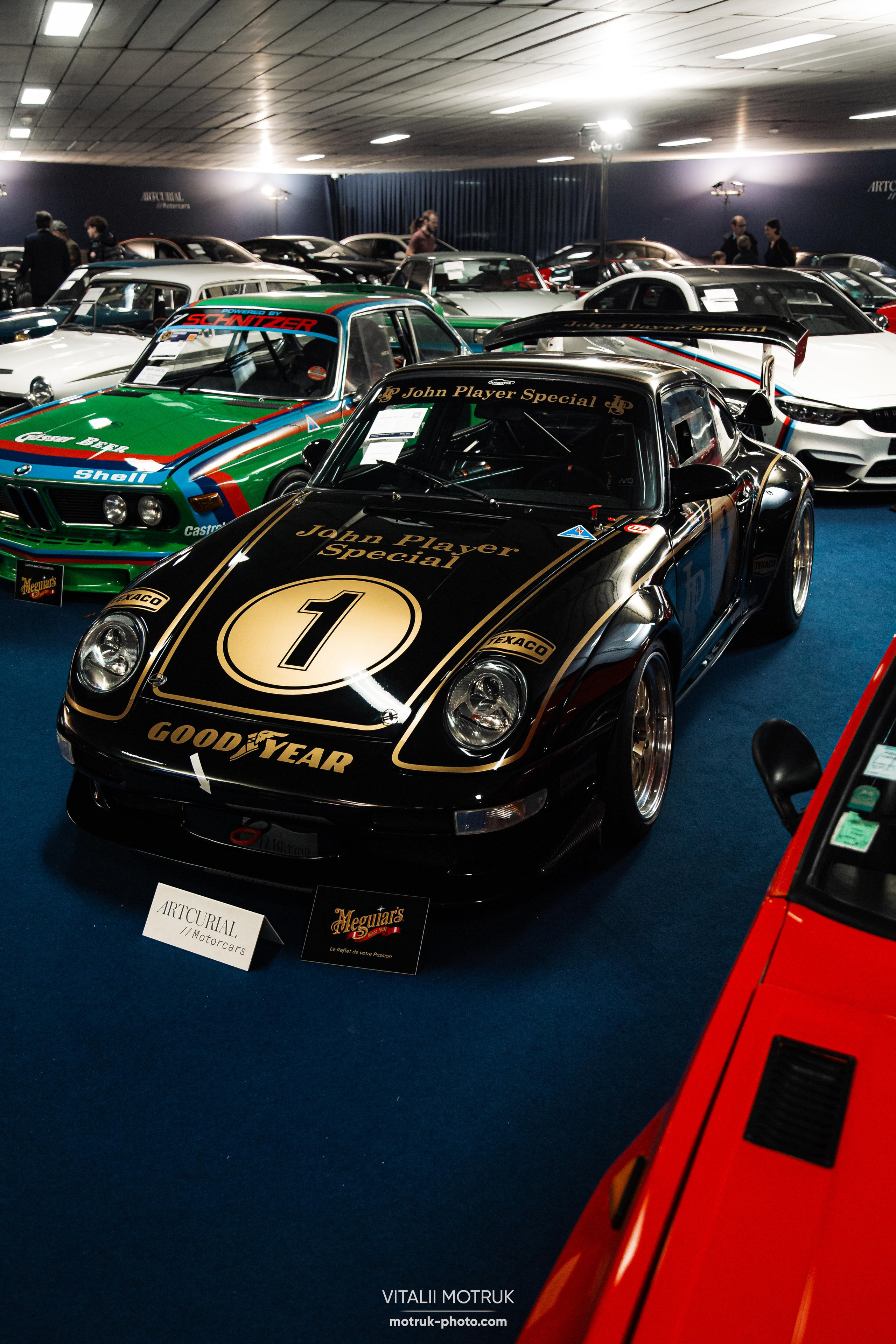 Artcurial MOTORCARS. Photographe de voitures à Paris — Vitalii Motruk