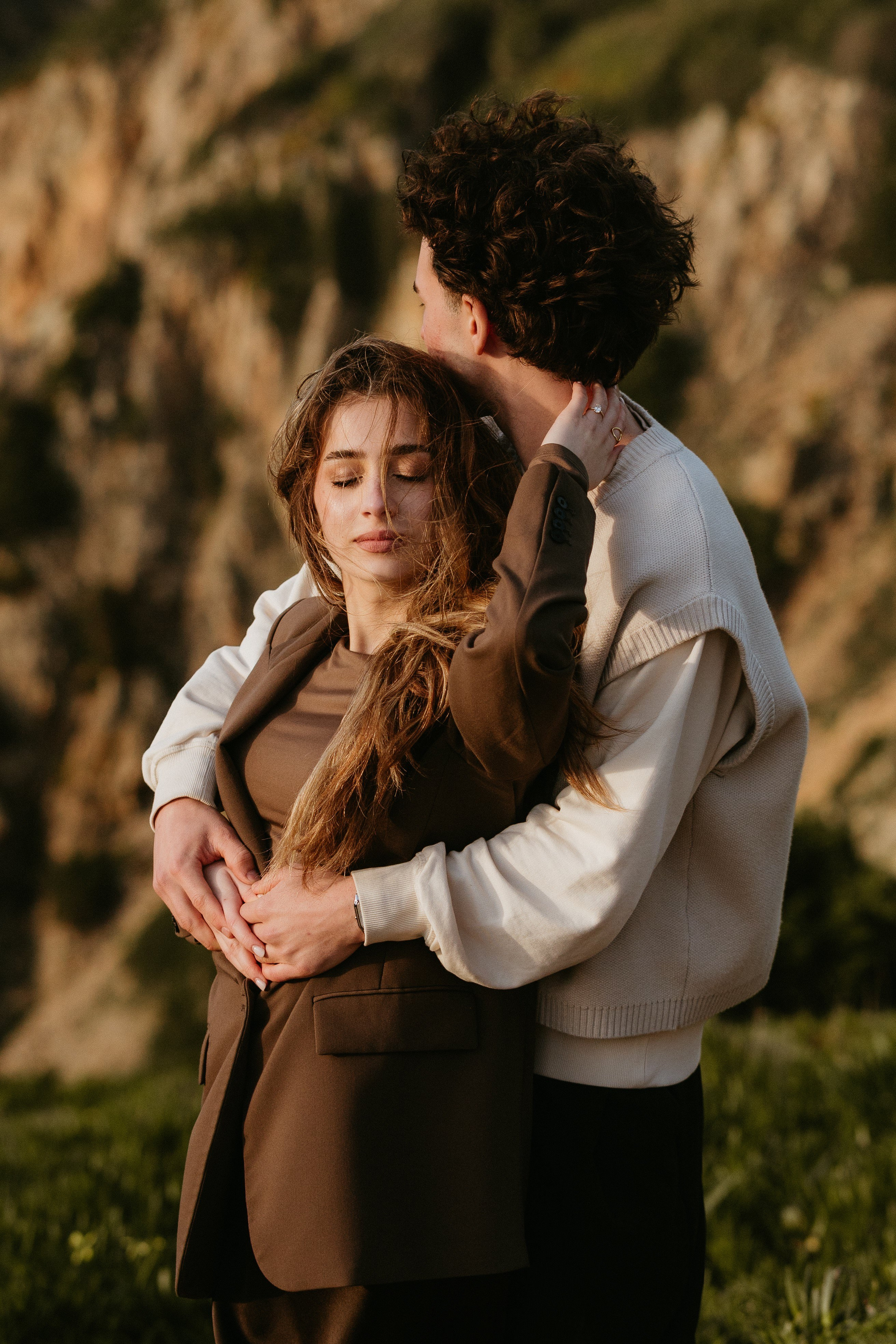Praia da Ursa – ședință foto de cuplu într-un loc magic din Portugalia. Valentin Melen - fotograf de nunta 🤍