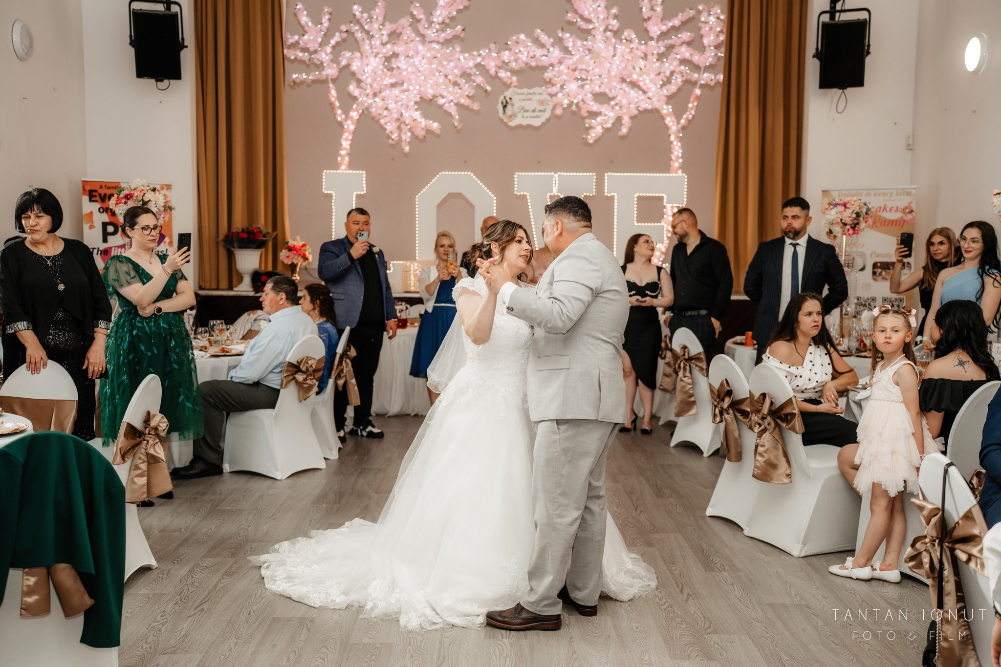 Ioana & Stefan. TANTAN IONUT FOTO & FILM