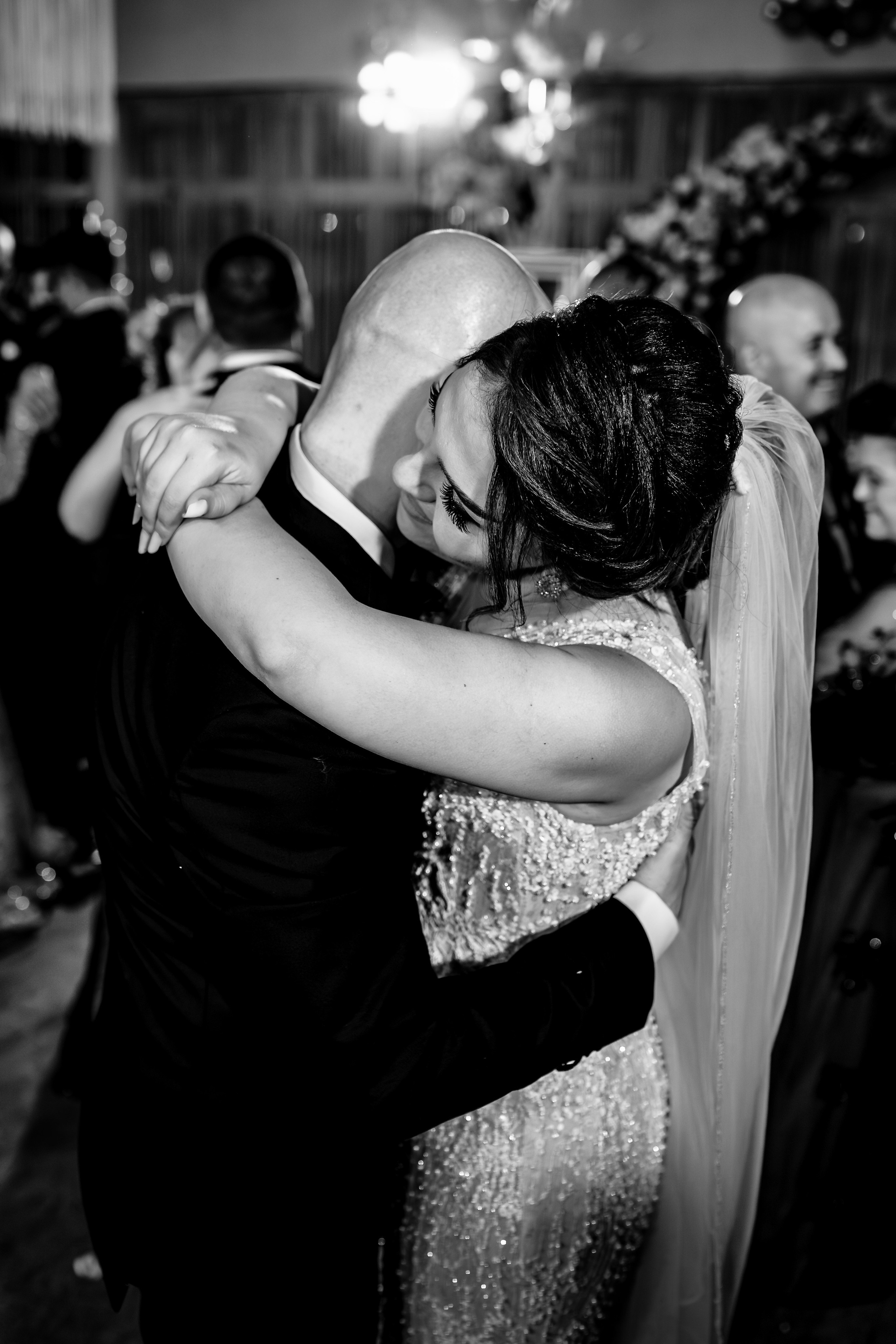 Crina & Cătălin. Acasă