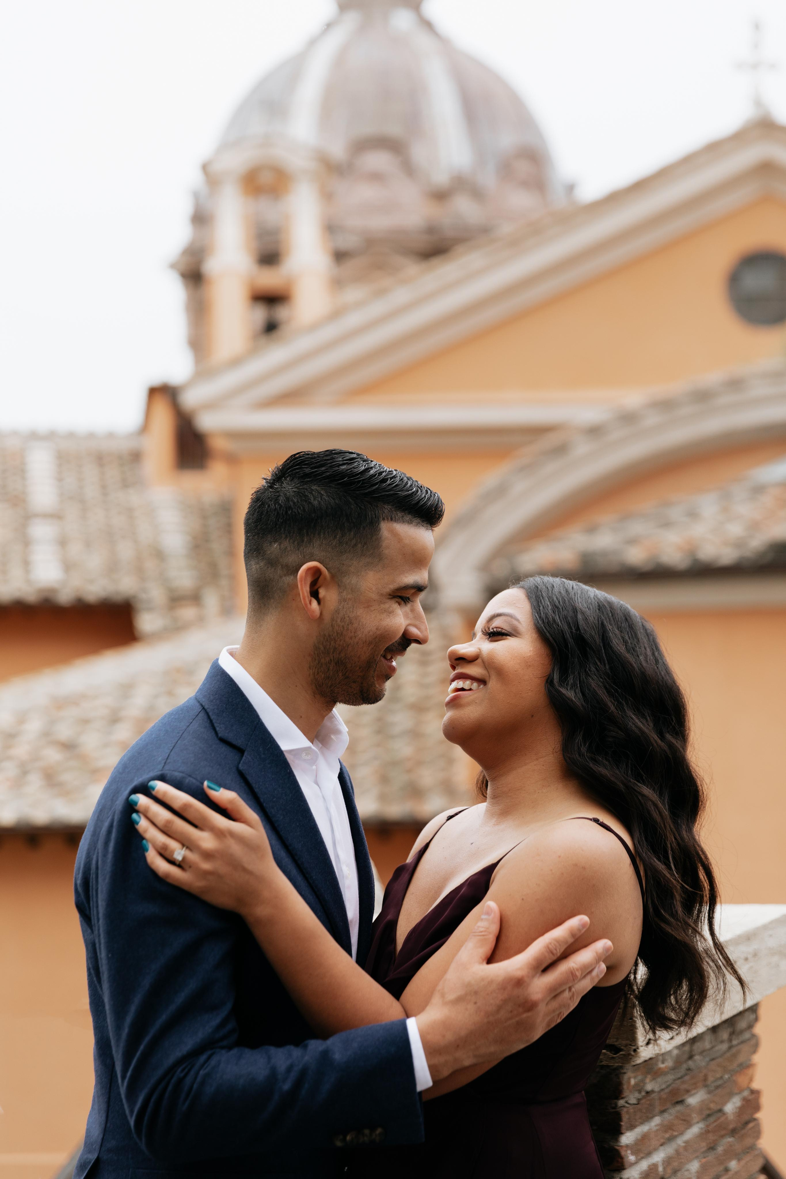 Couple photoshoot. Photographer in Rome