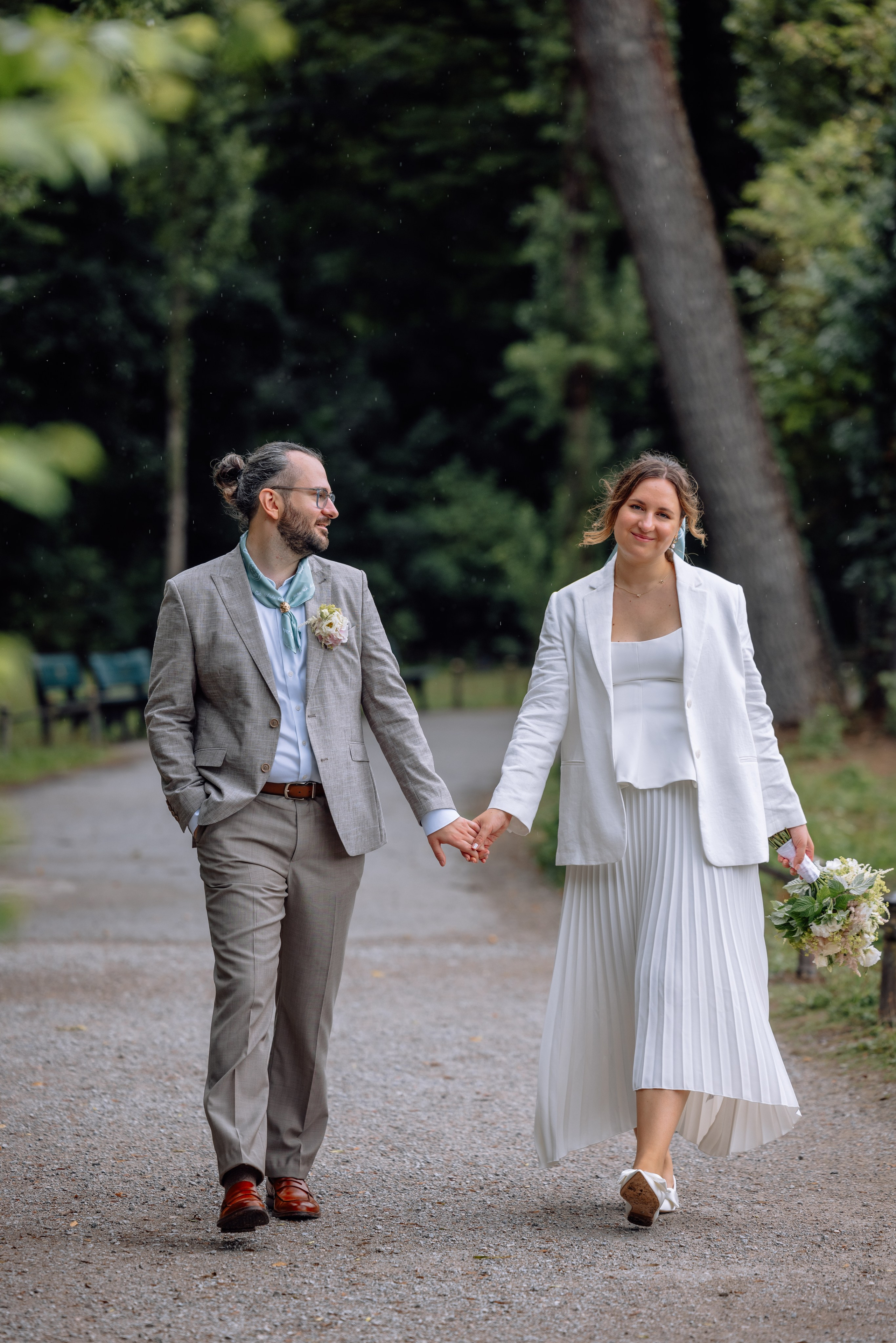 Corinna und Daniel: romantische Hochzeit in der Mandlstrasse/Sommer 2025. Hochzeitsfotograf München Taufe Familienfotograf Tanja Mauke