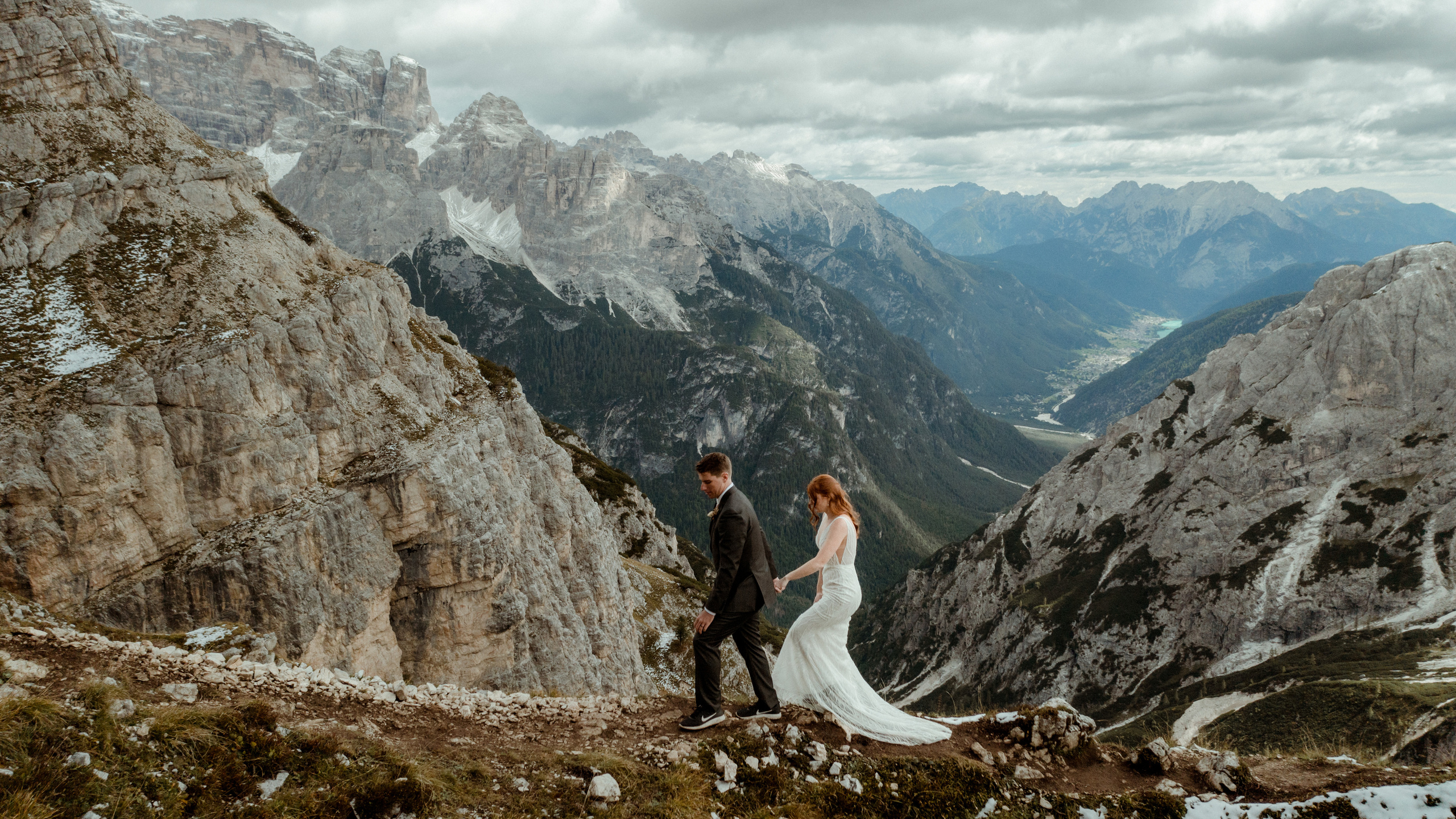 Italian Elopement in the Dolomites. Iceland elopement photo and video | Nikolaichik Photo
