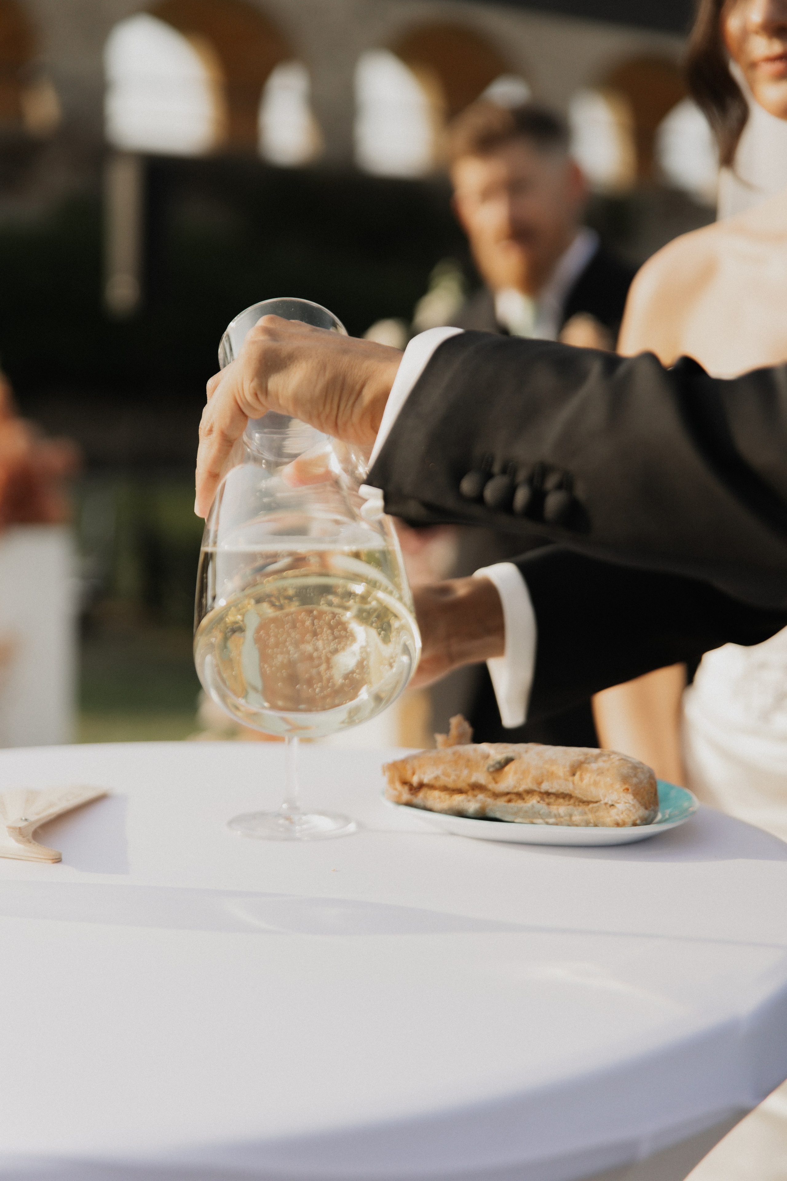 Elegant Castle Wedding in Austria | Alwin & Ruth’s Fairytale Celebration. Wedding photographer and videographer based in Timisoara, Romania