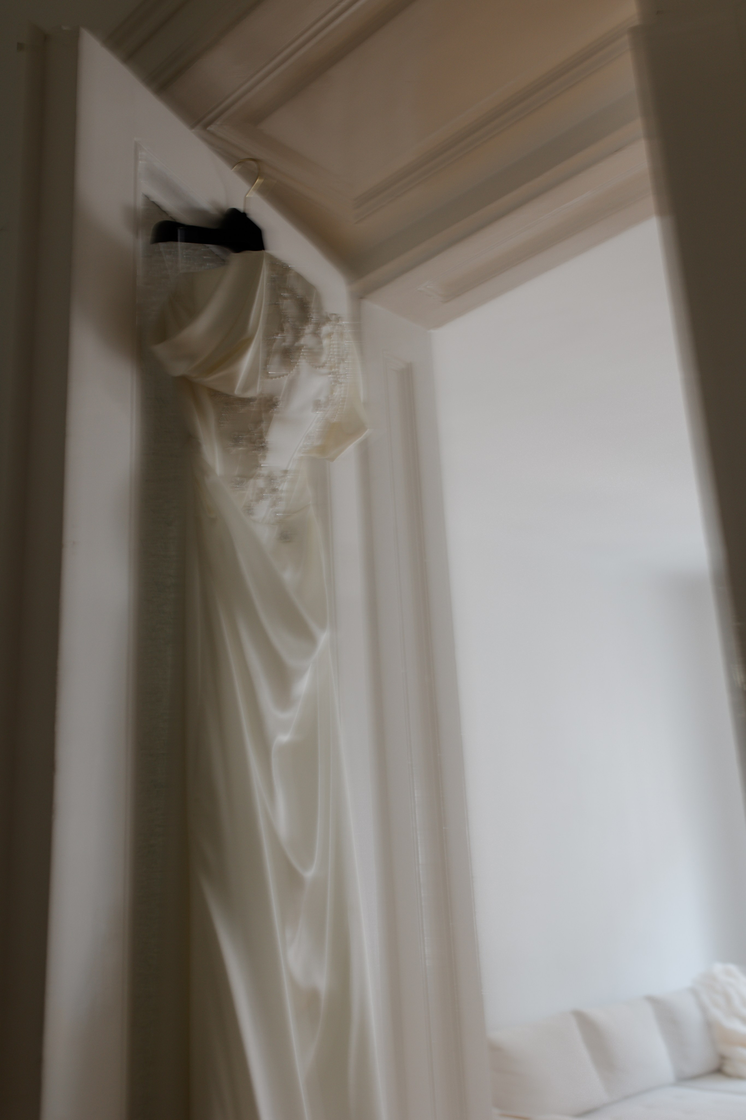 Elegant Castle Wedding in Austria | Alwin & Ruth’s Fairytale Celebration. Wedding photographer and videographer based in Timisoara, Romania