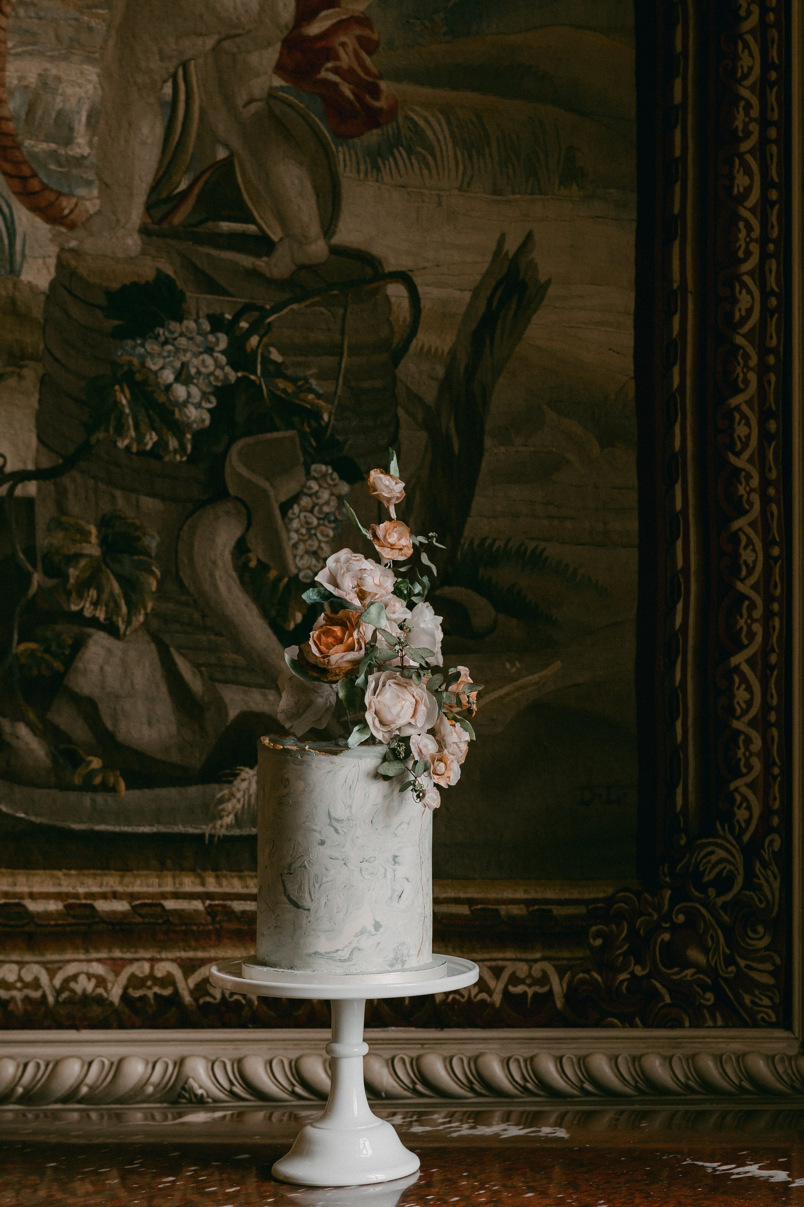 Wedding Photoshoot at St. Charles Hall, Meggen on Lake Lucerne | Stunning Setting at Lake Lucerne. Wedding and Family Photographer Switzerland and Italy. Valeria Diaz